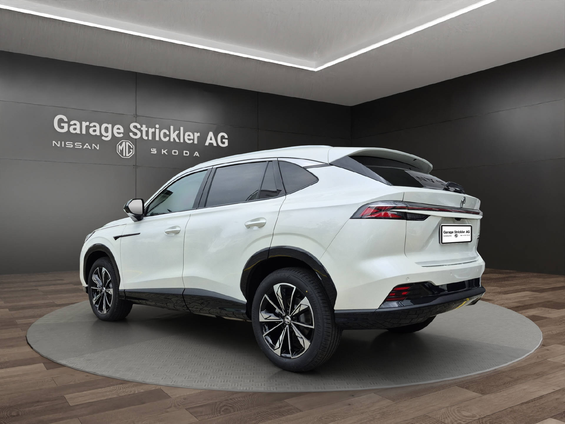 MG HS 1.5 Hybrid Luxury-image-2