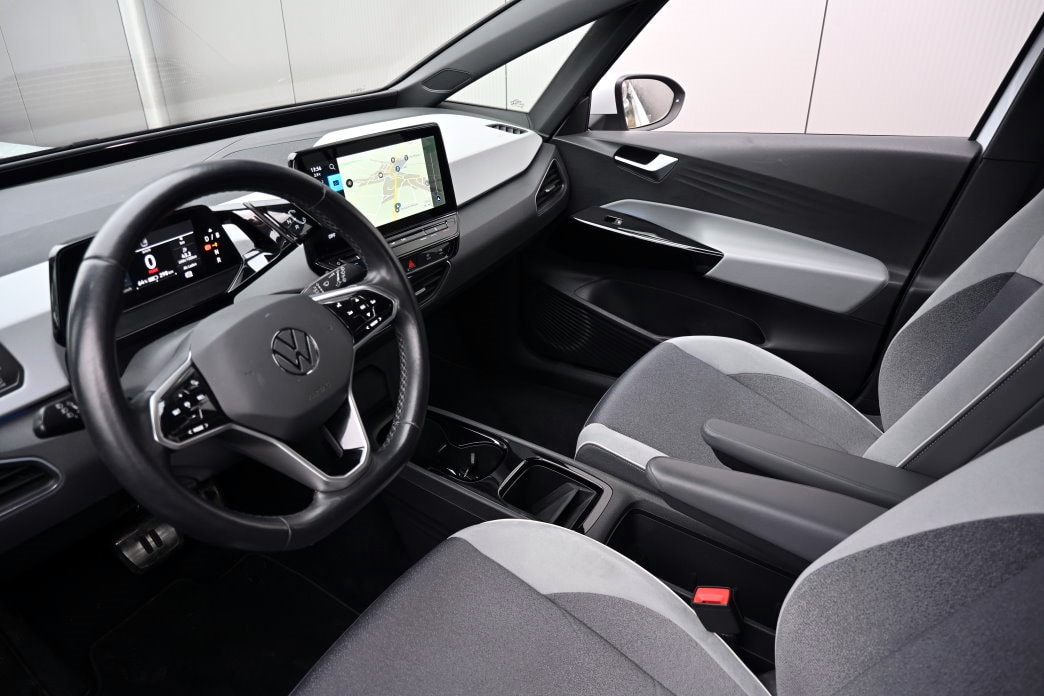 VW ID.3 Pro 58 kWh Business-image-8