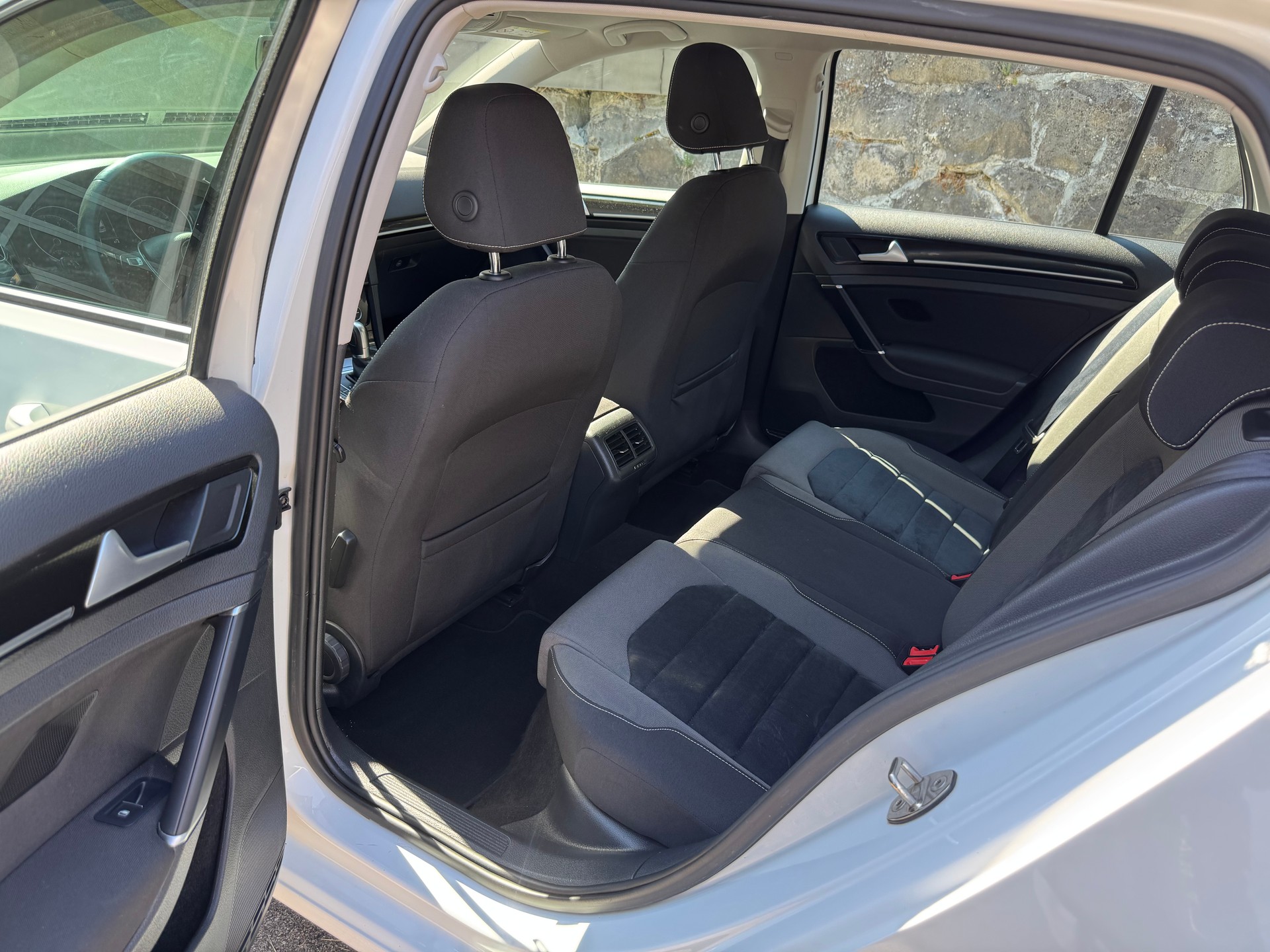 VW Golf 1.4 TSI Highline DSG-image-14