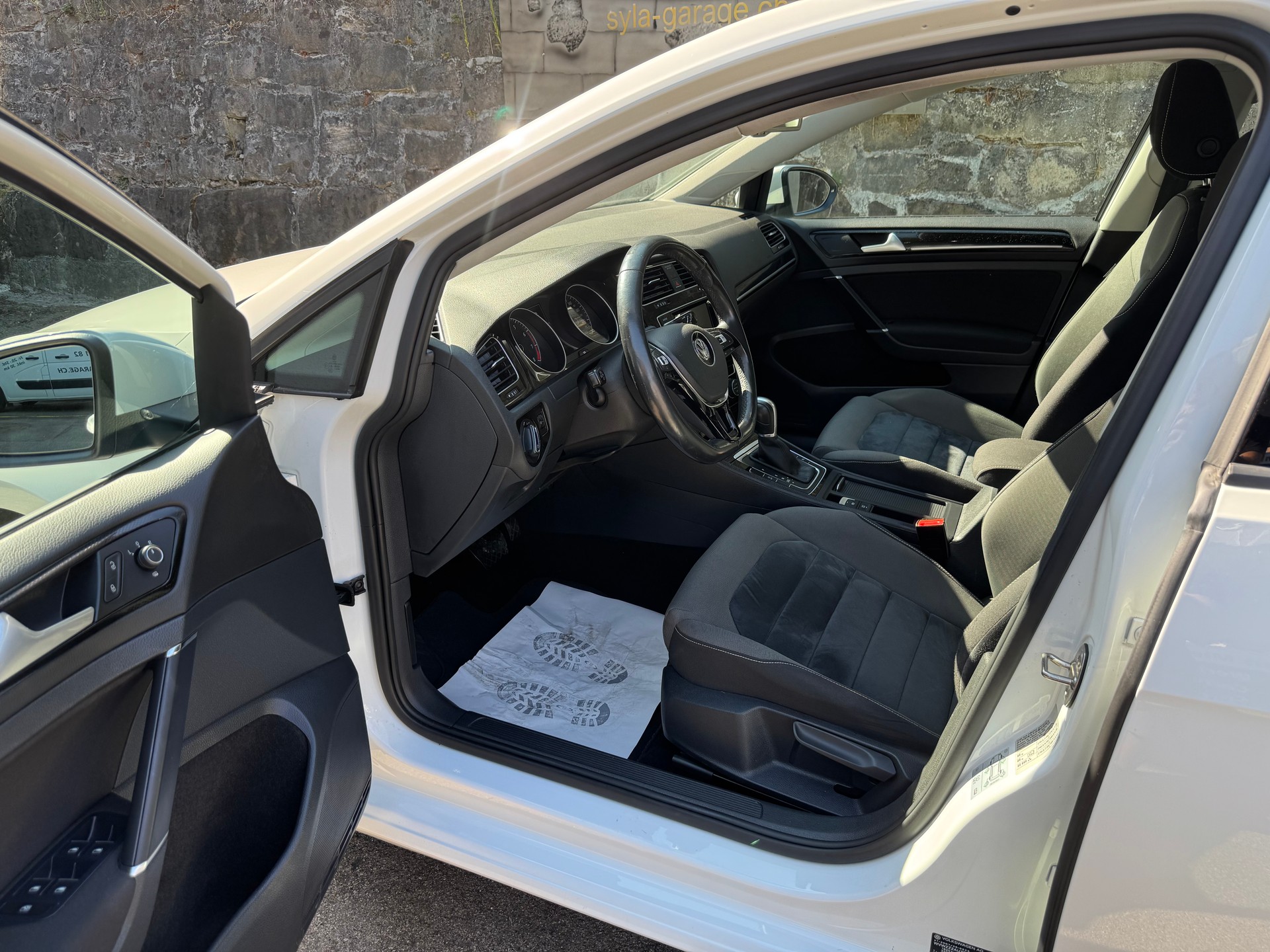 VW Golf 1.4 TSI Highline DSG-image-9