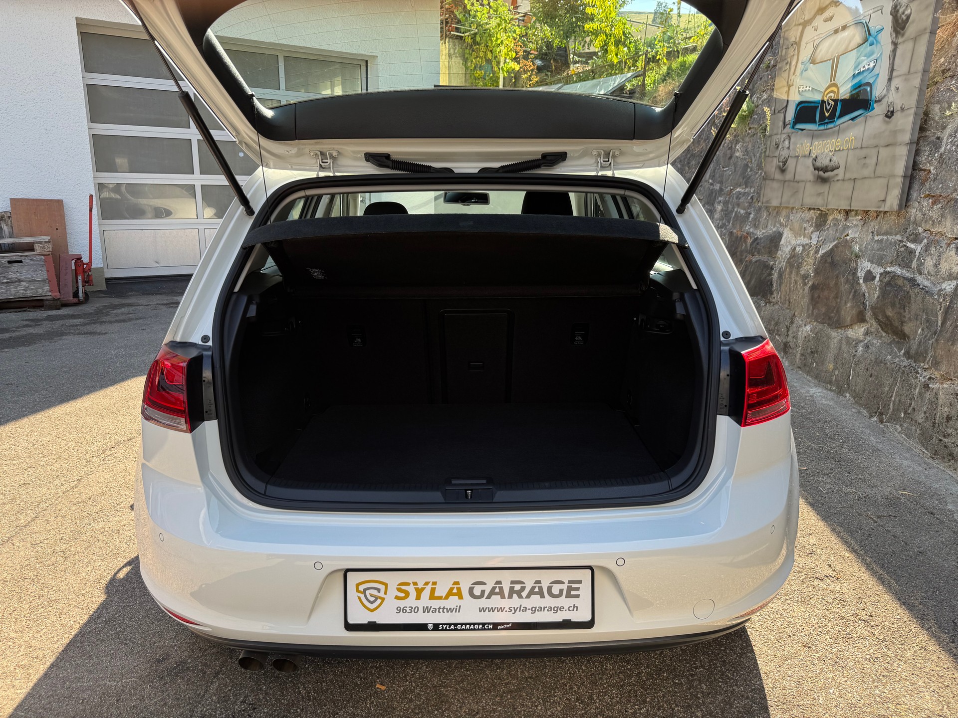 VW Golf 1.4 TSI Highline DSG-image-15