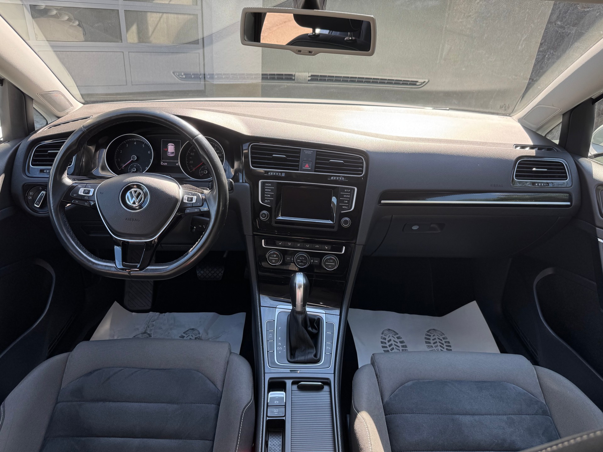 VW Golf 1.4 TSI Highline DSG-image-11