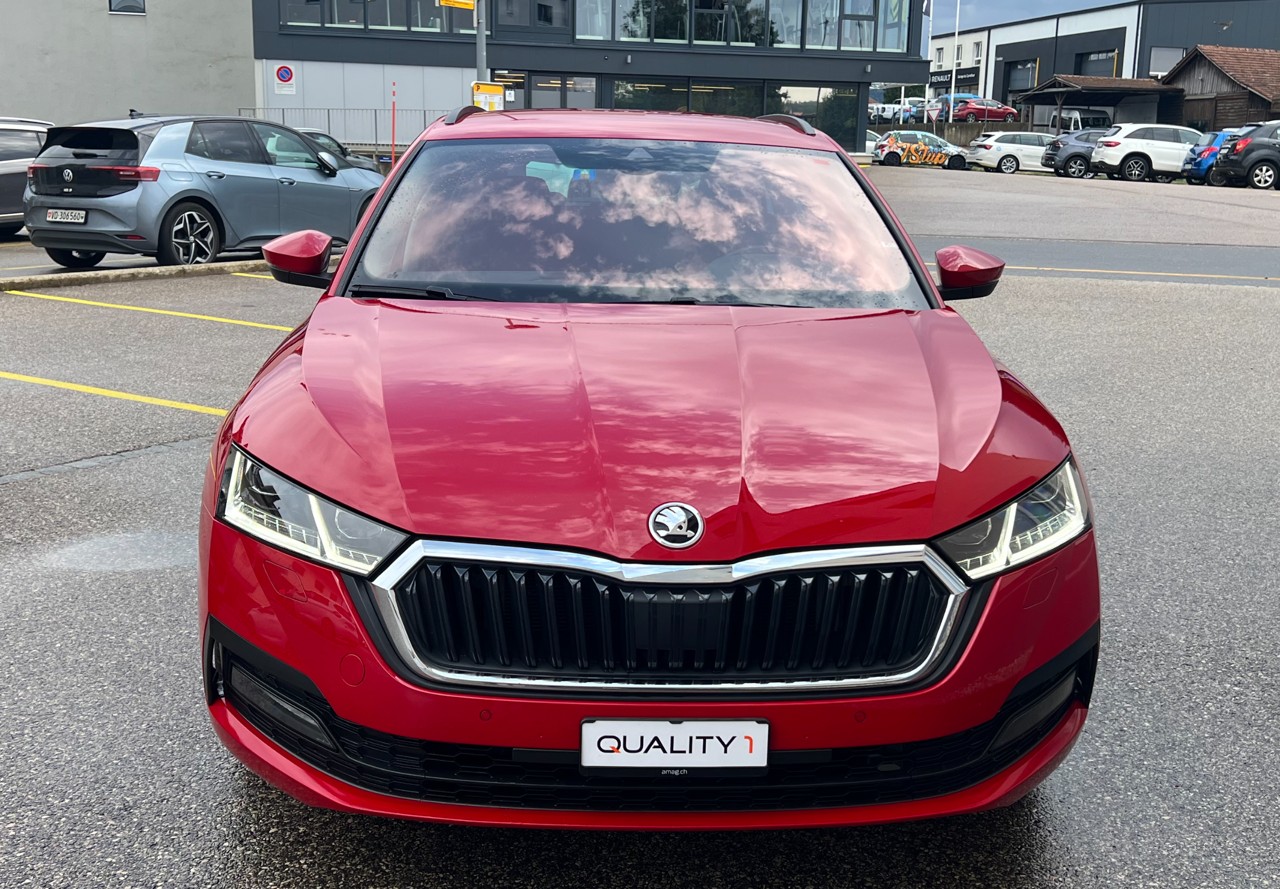 SKODA Octavia Combi 2.0 TDI DSG SportLine 4x4-image-2