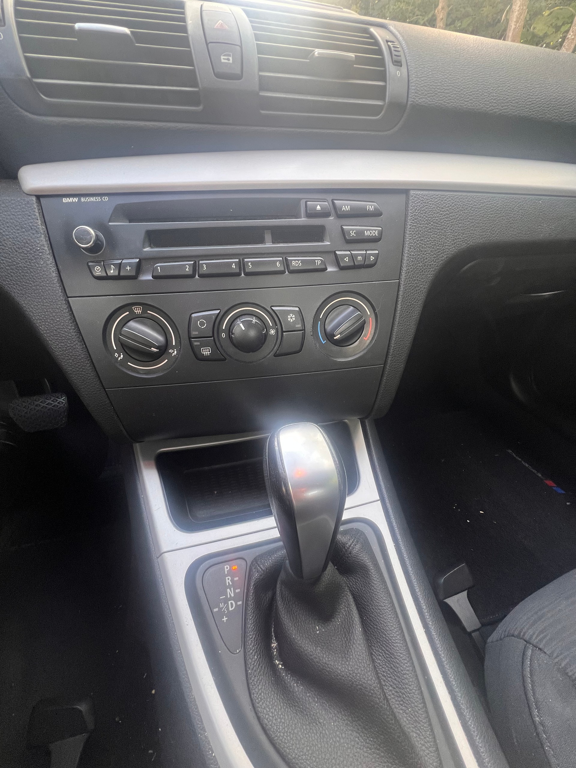 BMW 120i Coupé Steptronic-image-7