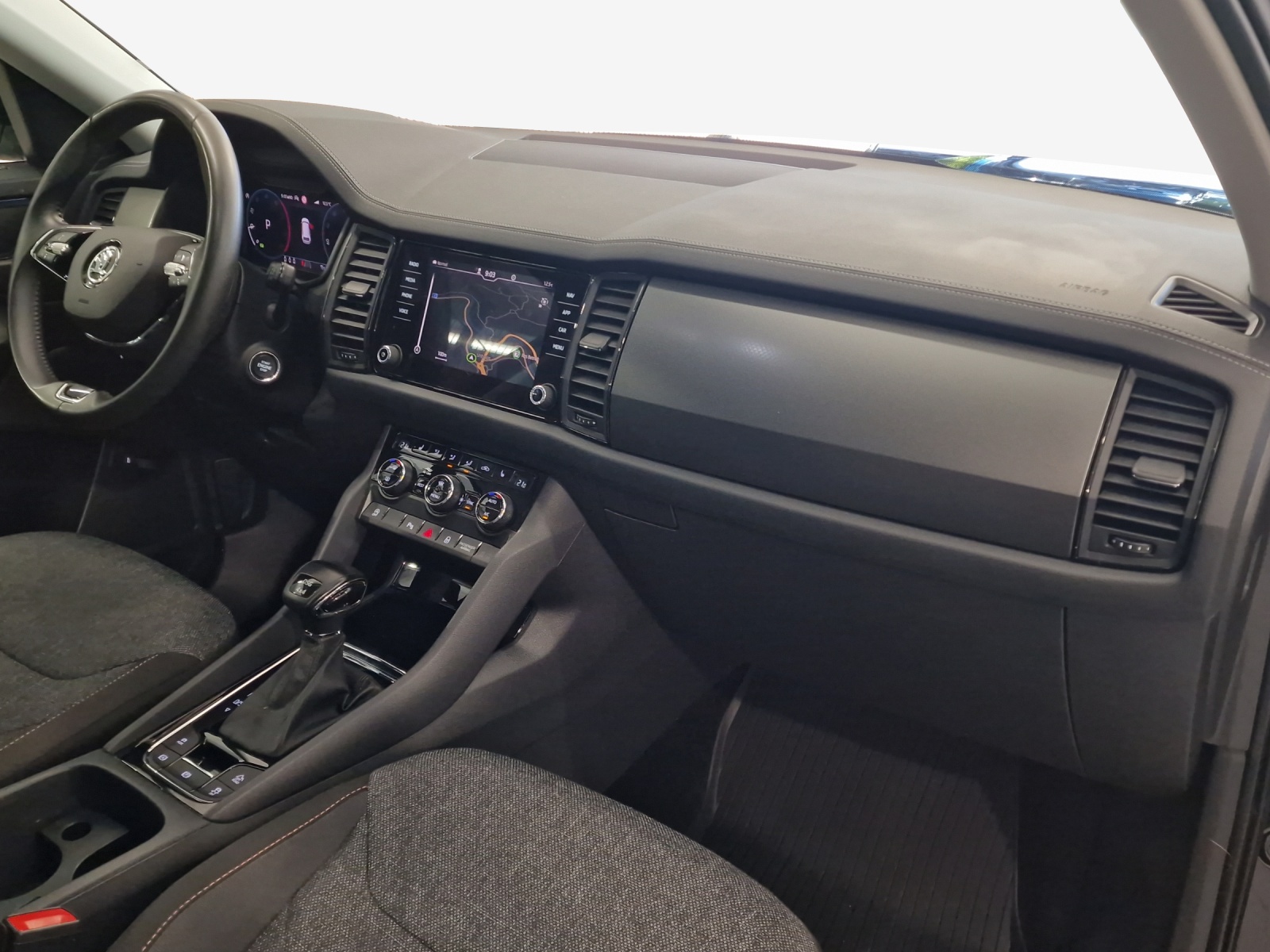 SKODA Kodiaq 2.0 TDI CR Clever 4x4 DSG-image-28