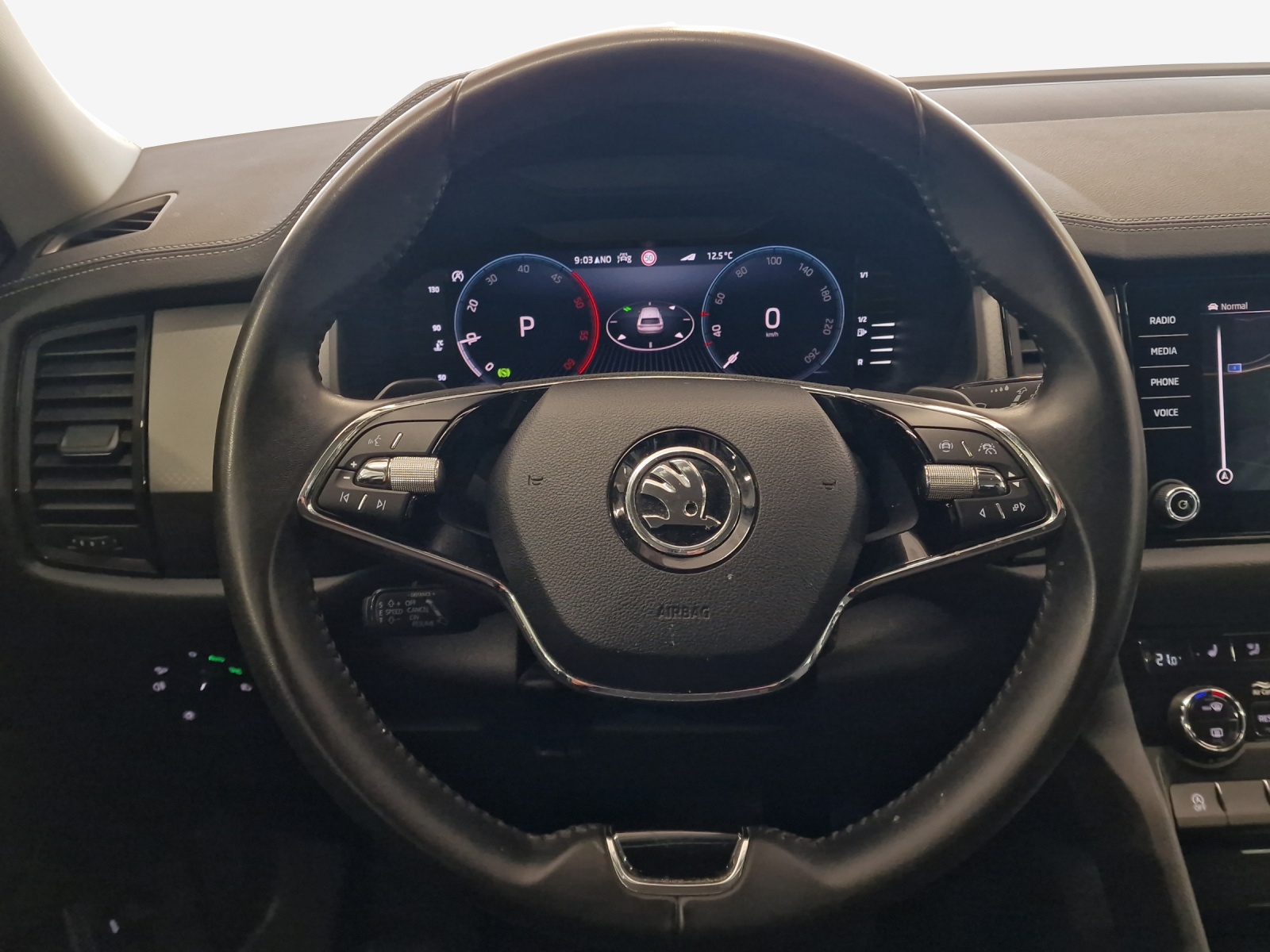 SKODA Kodiaq 2.0 TDI CR Clever 4x4 DSG-image-24