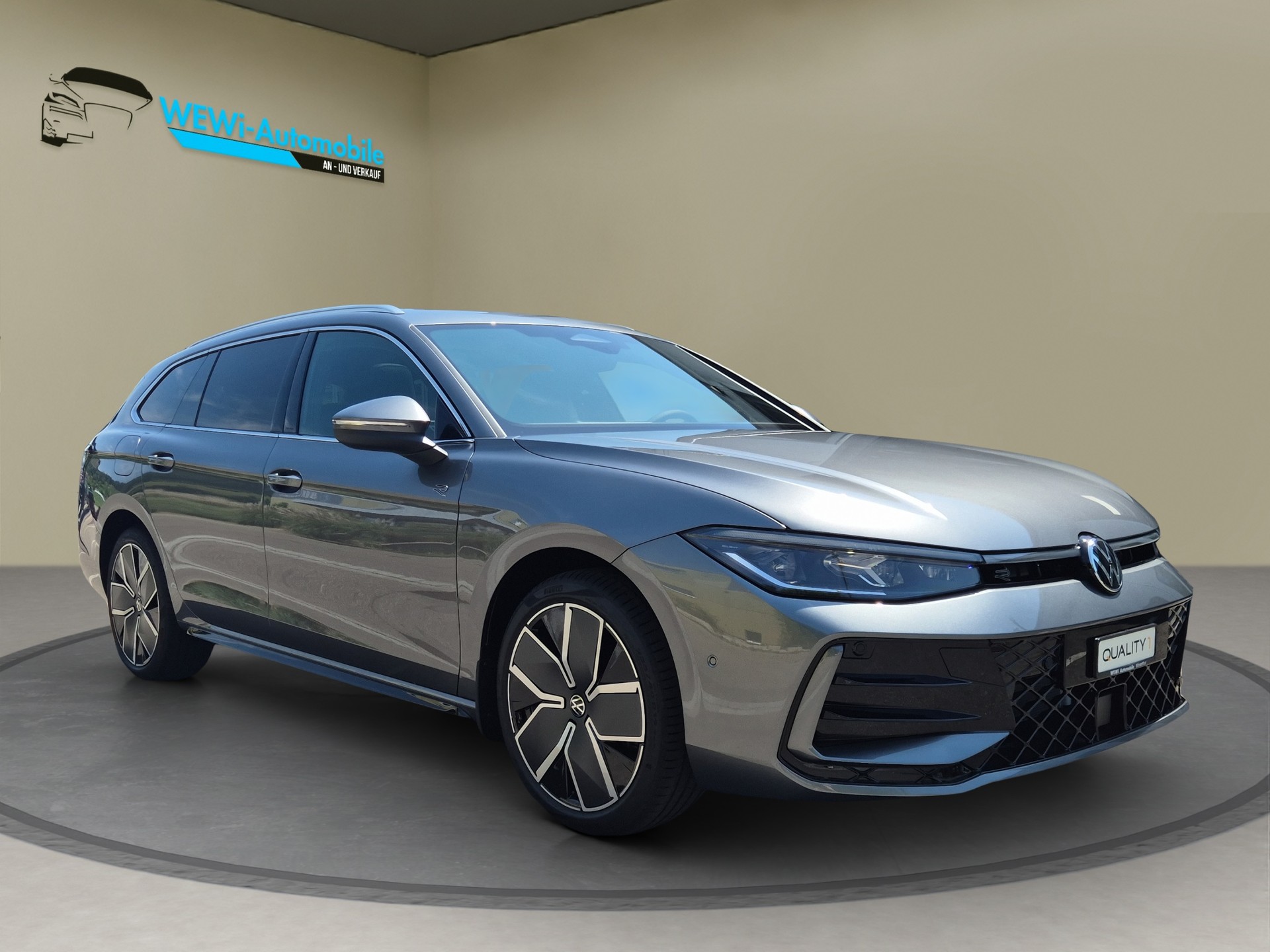 VW Passat Variant 1.5 TSI evo2 Plug-In- Hybrid R-Line DSG-image-6