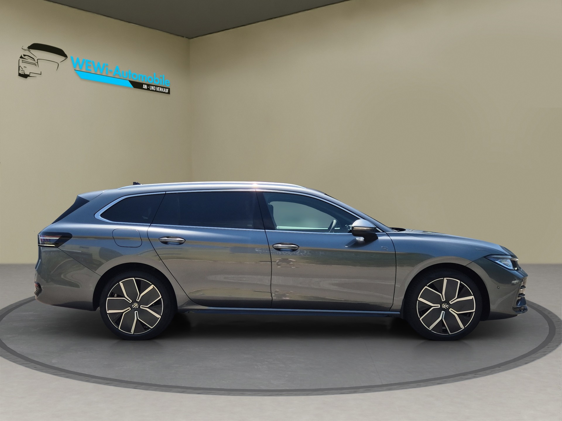 VW Passat Variant 1.5 TSI evo2 Plug-In- Hybrid R-Line DSG-image-5