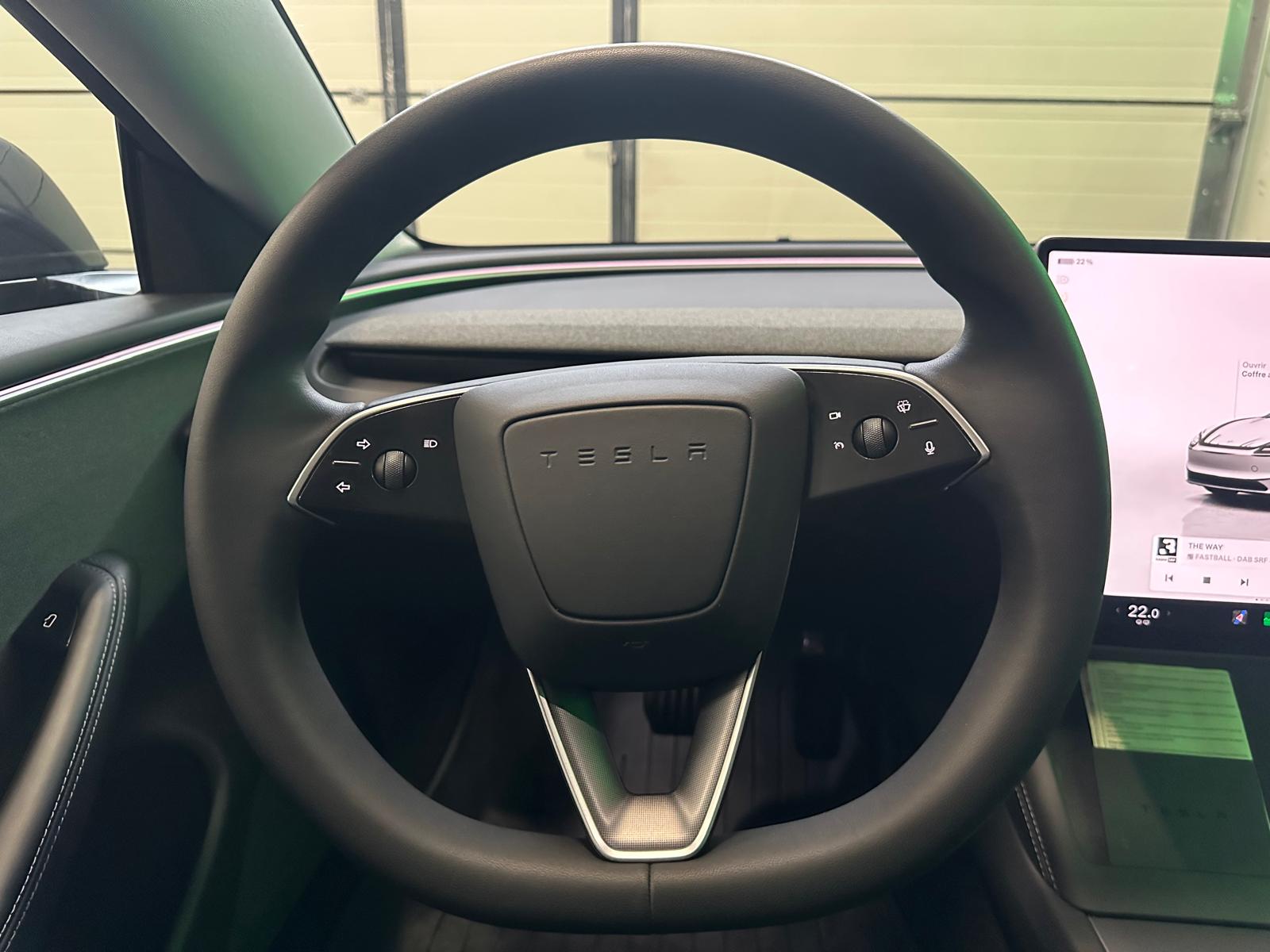 TESLA Model 3 SR+ Highland- *Câble de recharge *Hayon électrique *Sièges chauffants-image-17
