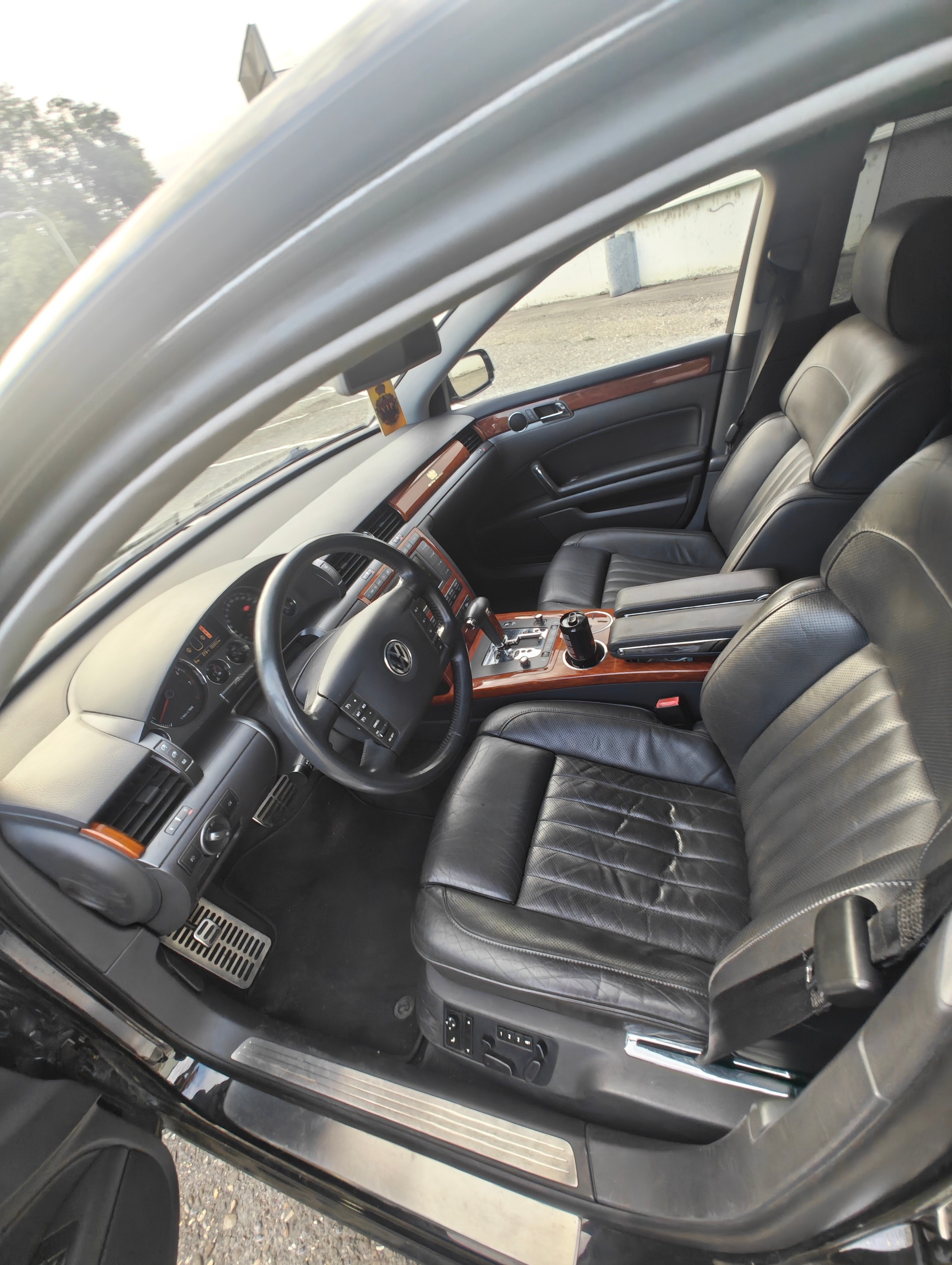 VW 3.2 V6 4motion 4P. LWB-image-5