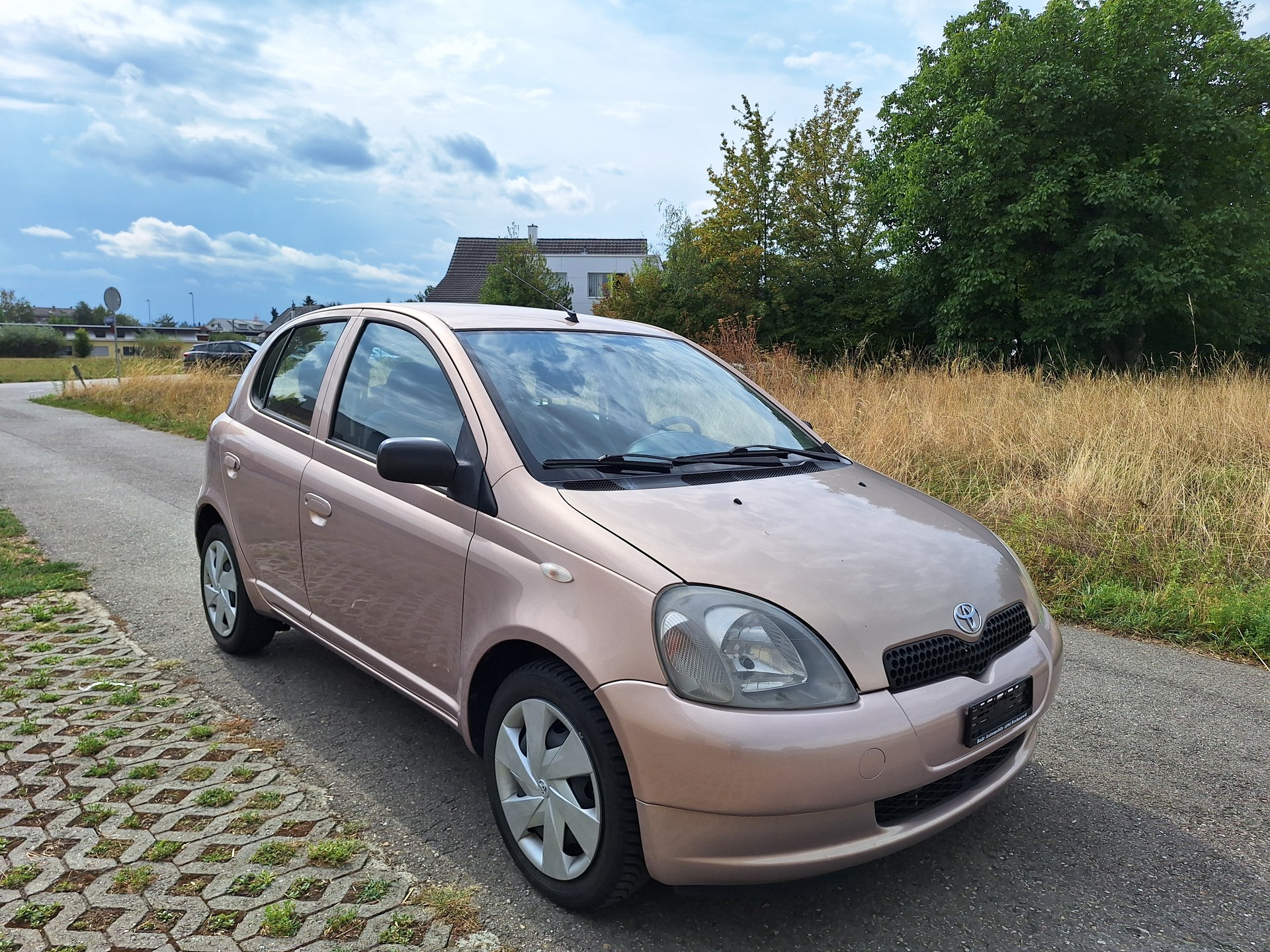 TOYOTA Yaris 1.3 Linea Sol-image-0