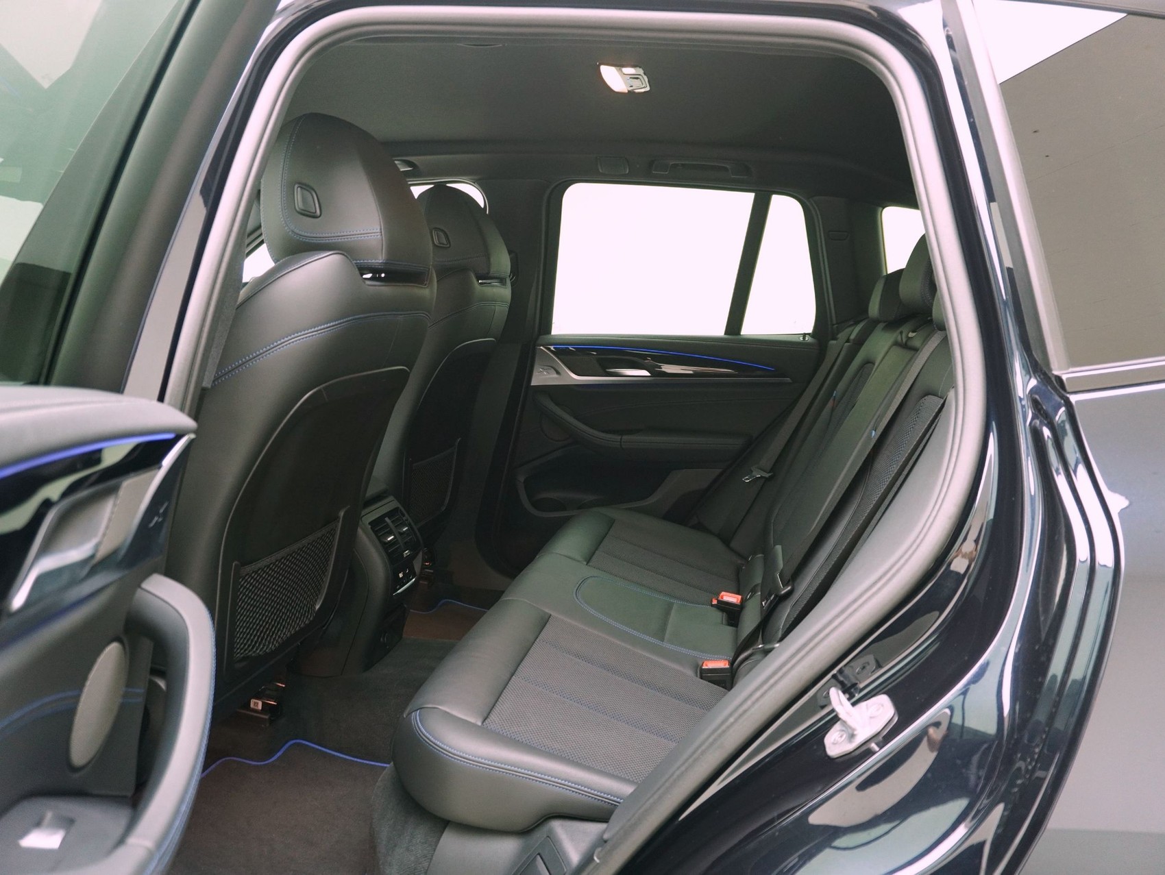 BMW X3 M40i-image-11