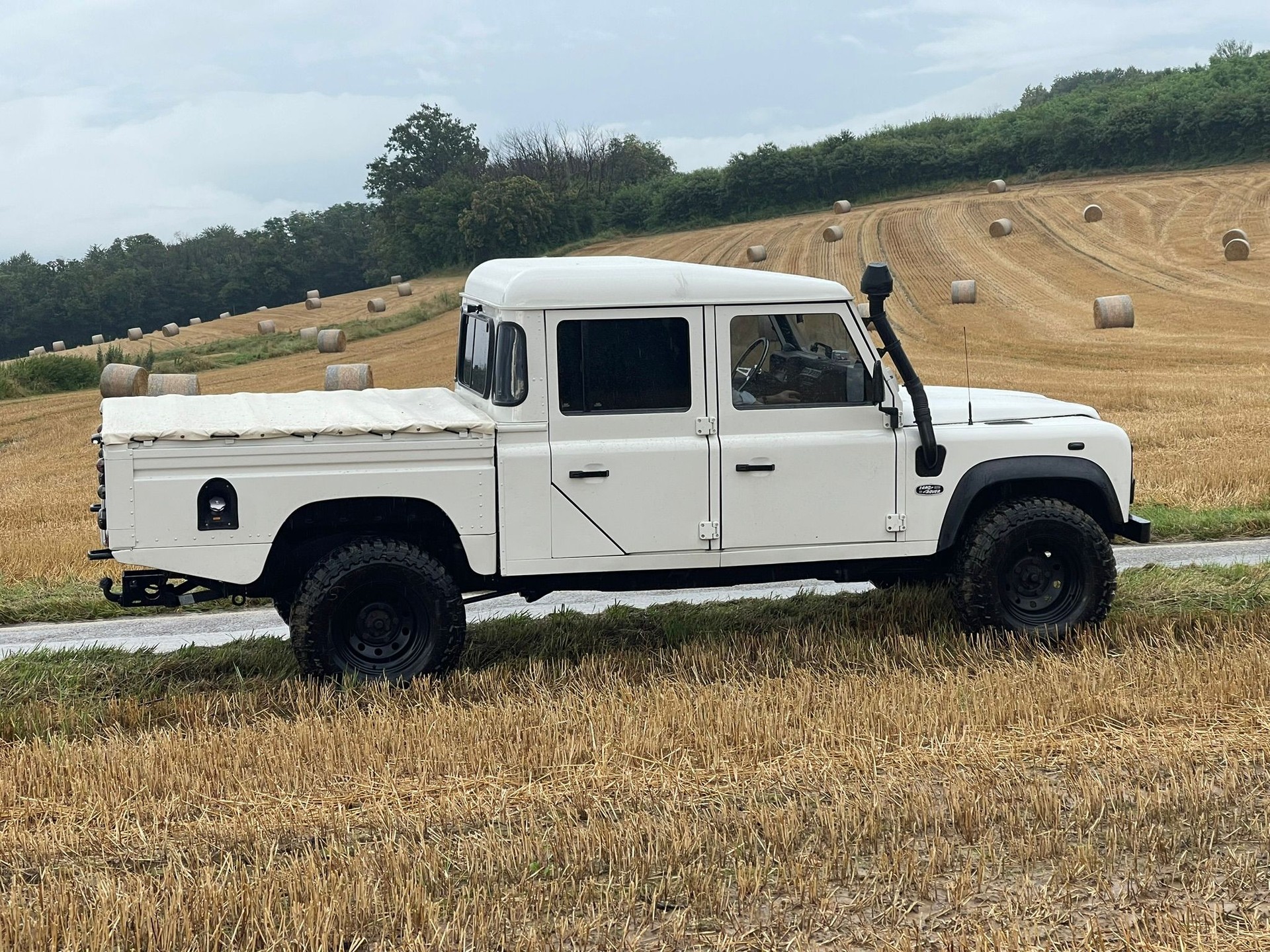 LAND ROVER Td5 130-image-8