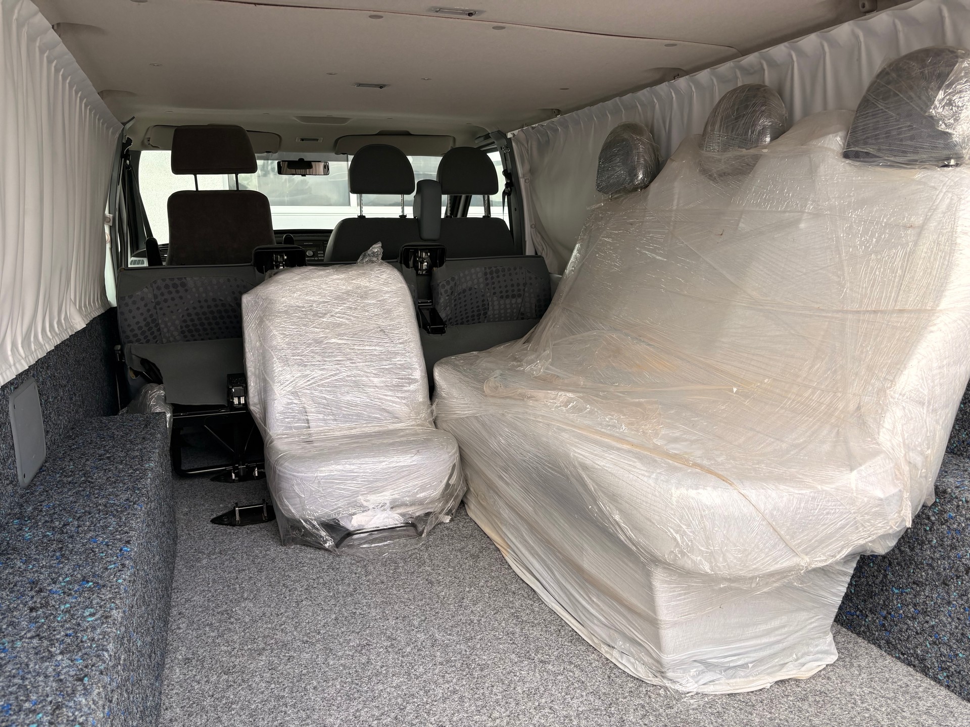FORD Transit 2.4 TDCi 330 S 4x4 Trend-image-11