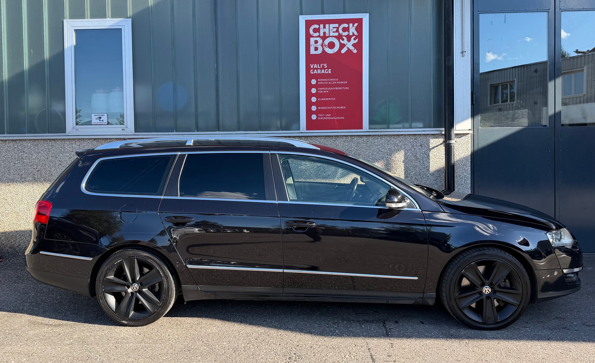 VW Passat Variant 3.2 V6 FSI Highline 4Motion-image-4