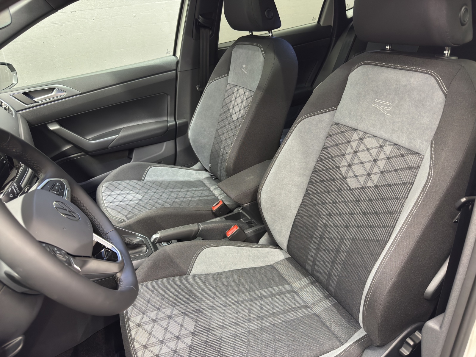 VW Polo 1.0 TSI 115 R-Line United DSG-image-12