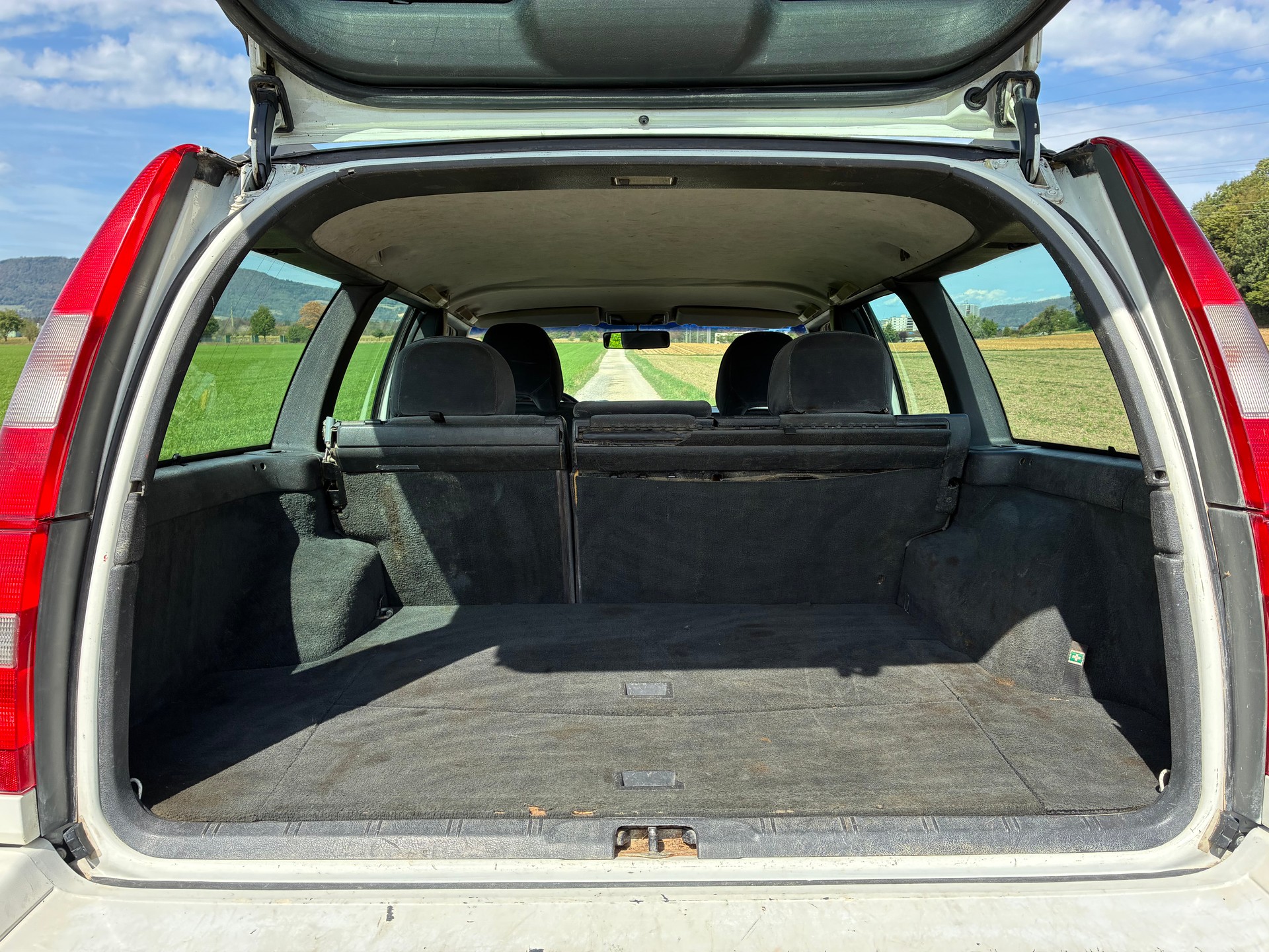 VOLVO V70 2.4 Viking-image-12
