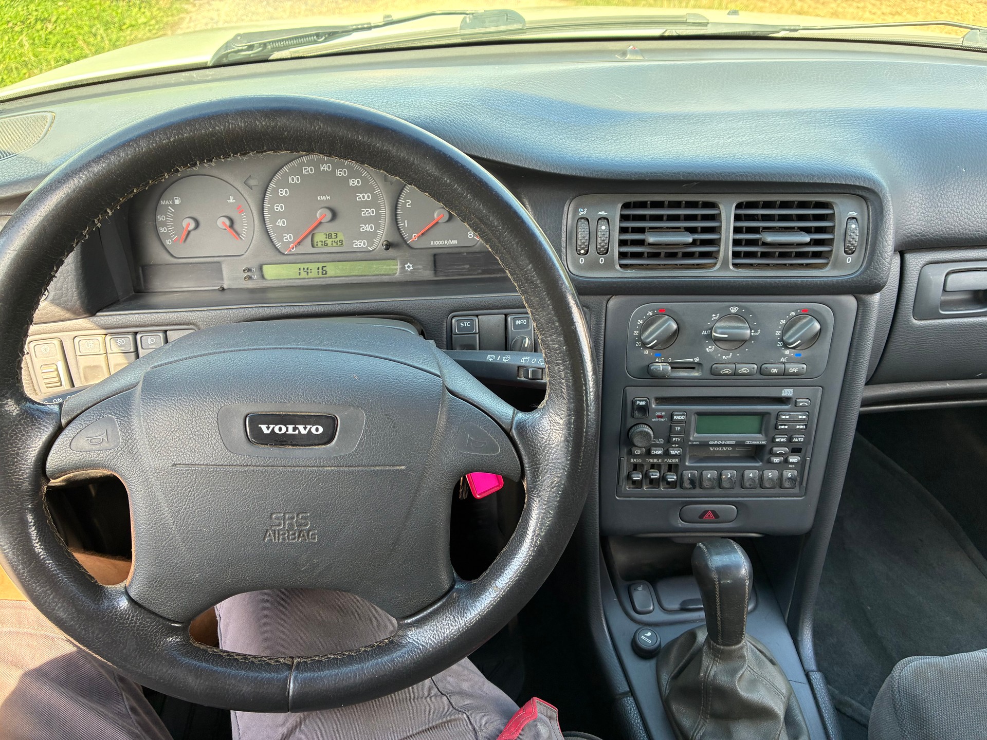 VOLVO V70 2.4 Viking-image-13
