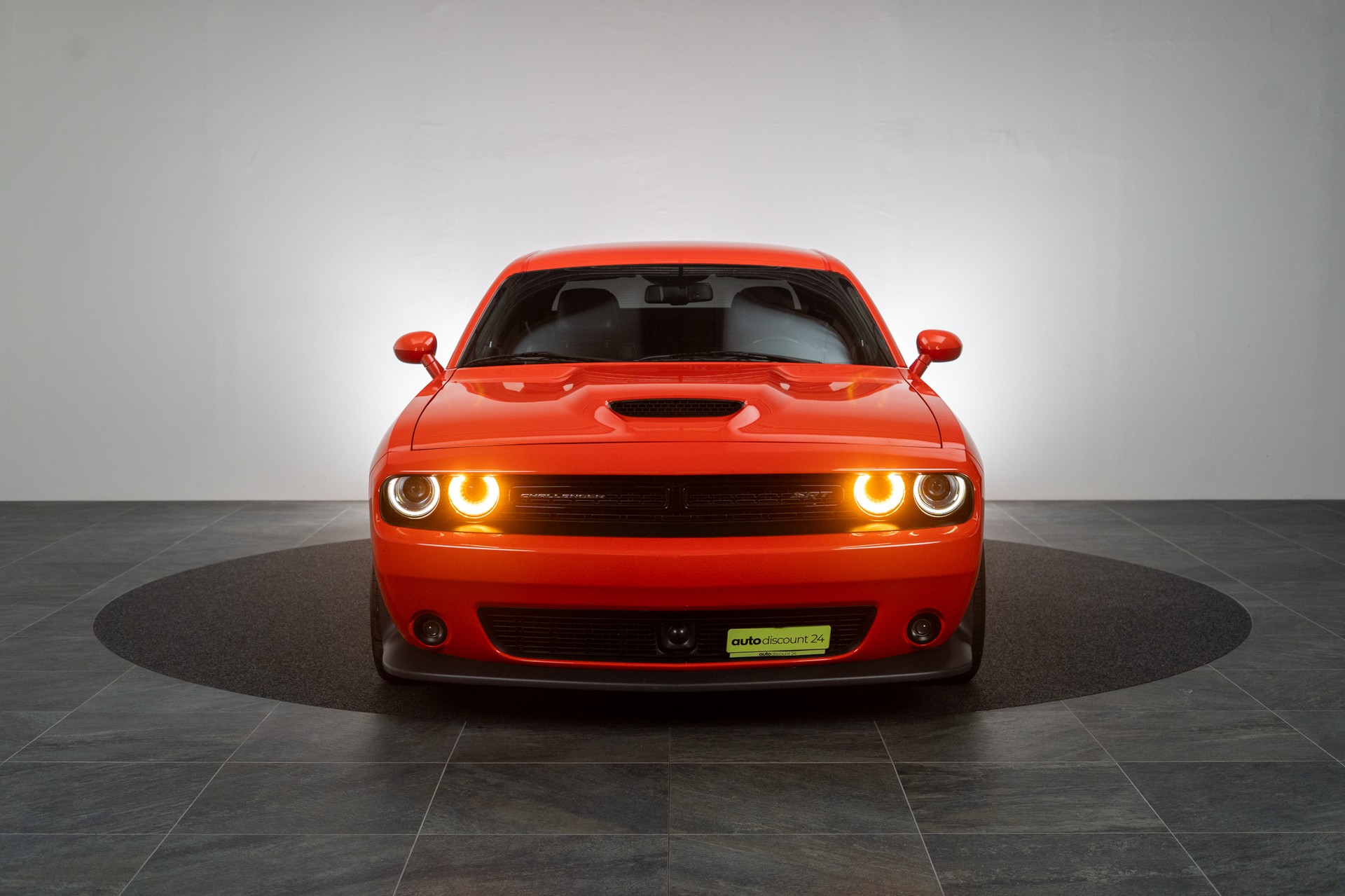 DODGE Challenger 6.4 V8 HEMI SRT-image-1