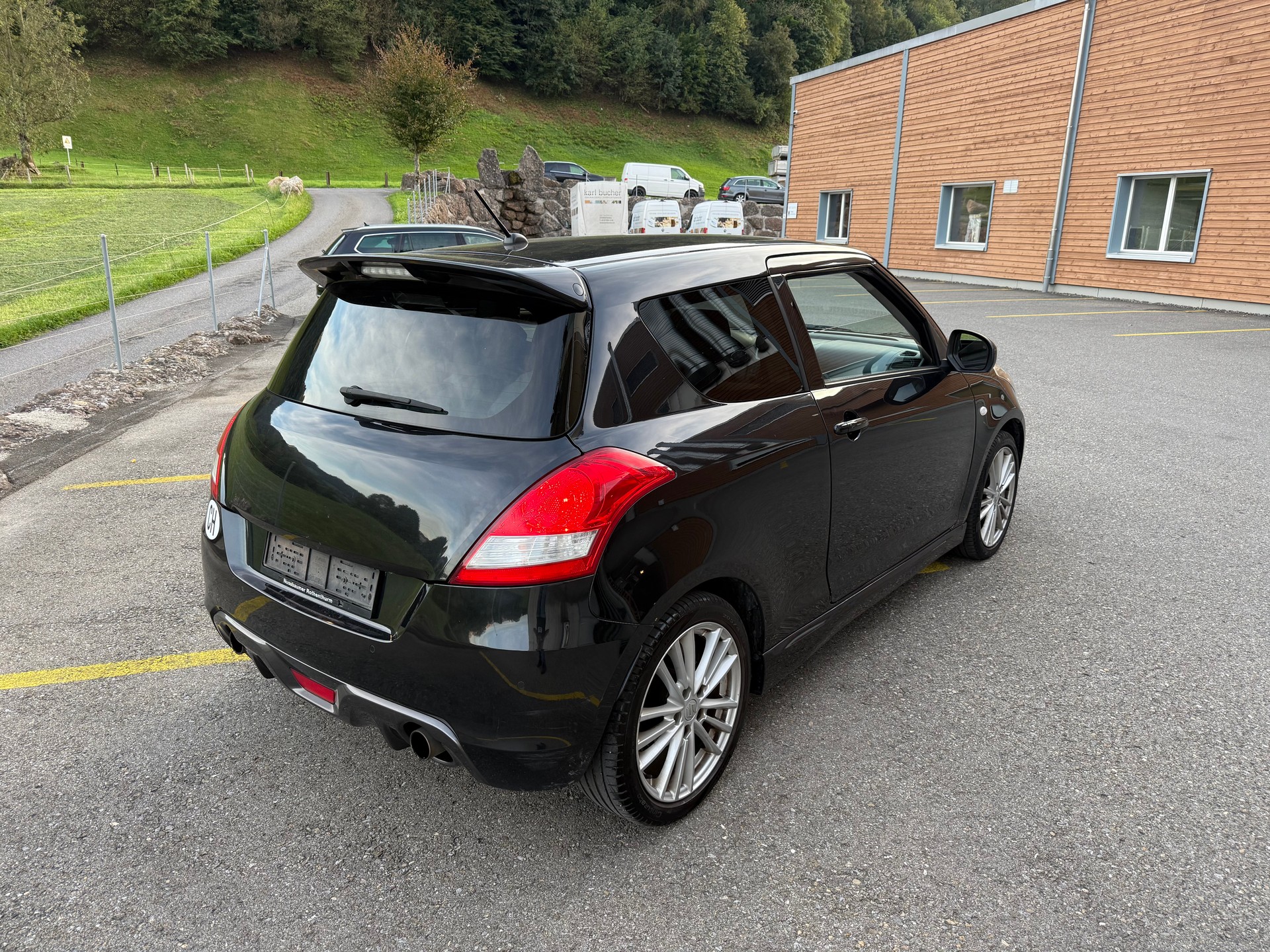 SUZUKI Swift 1.6i 16V Sport-image-2