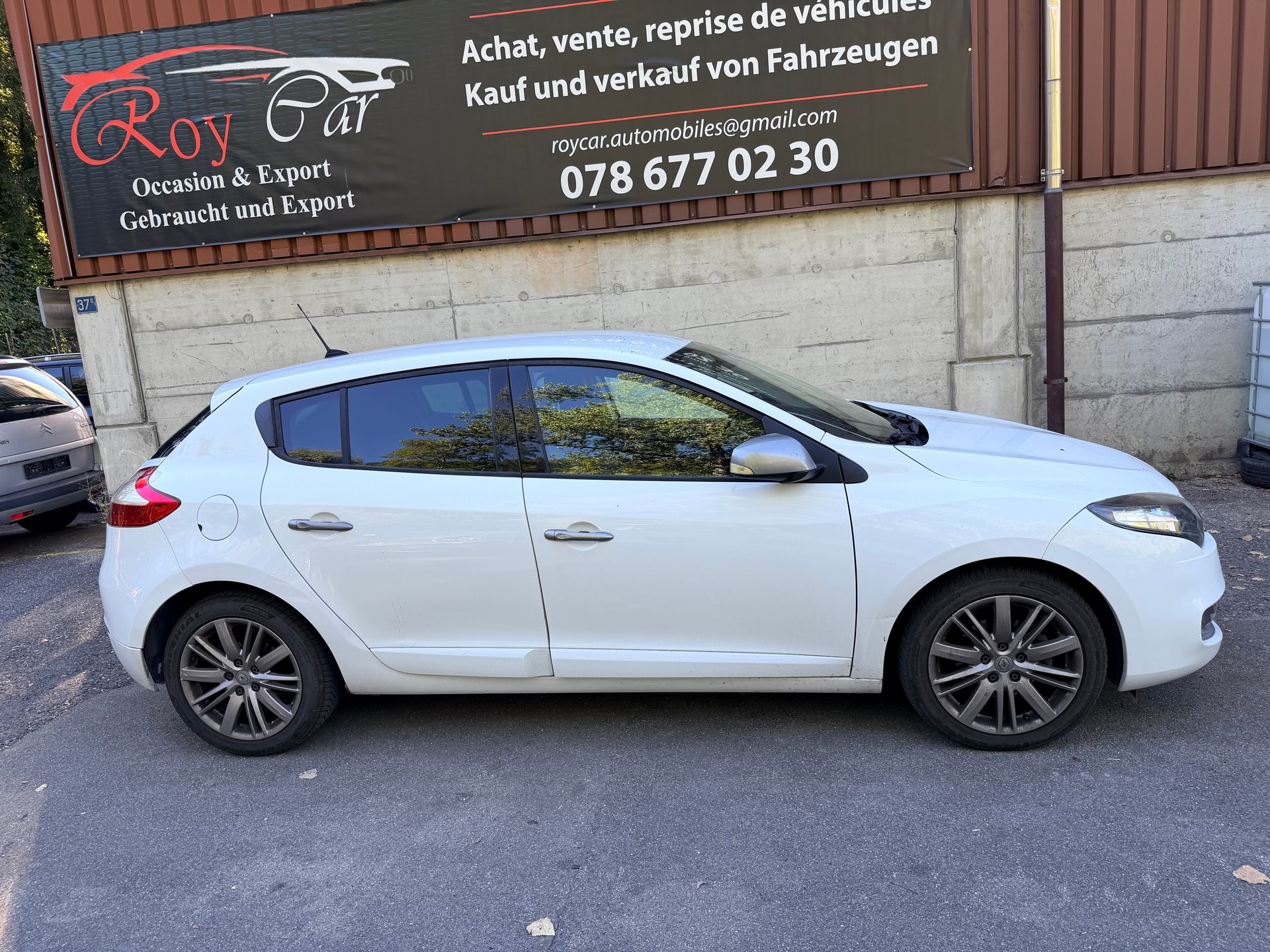 RENAULT Mégane 1.5 dCi GT Line-image-3