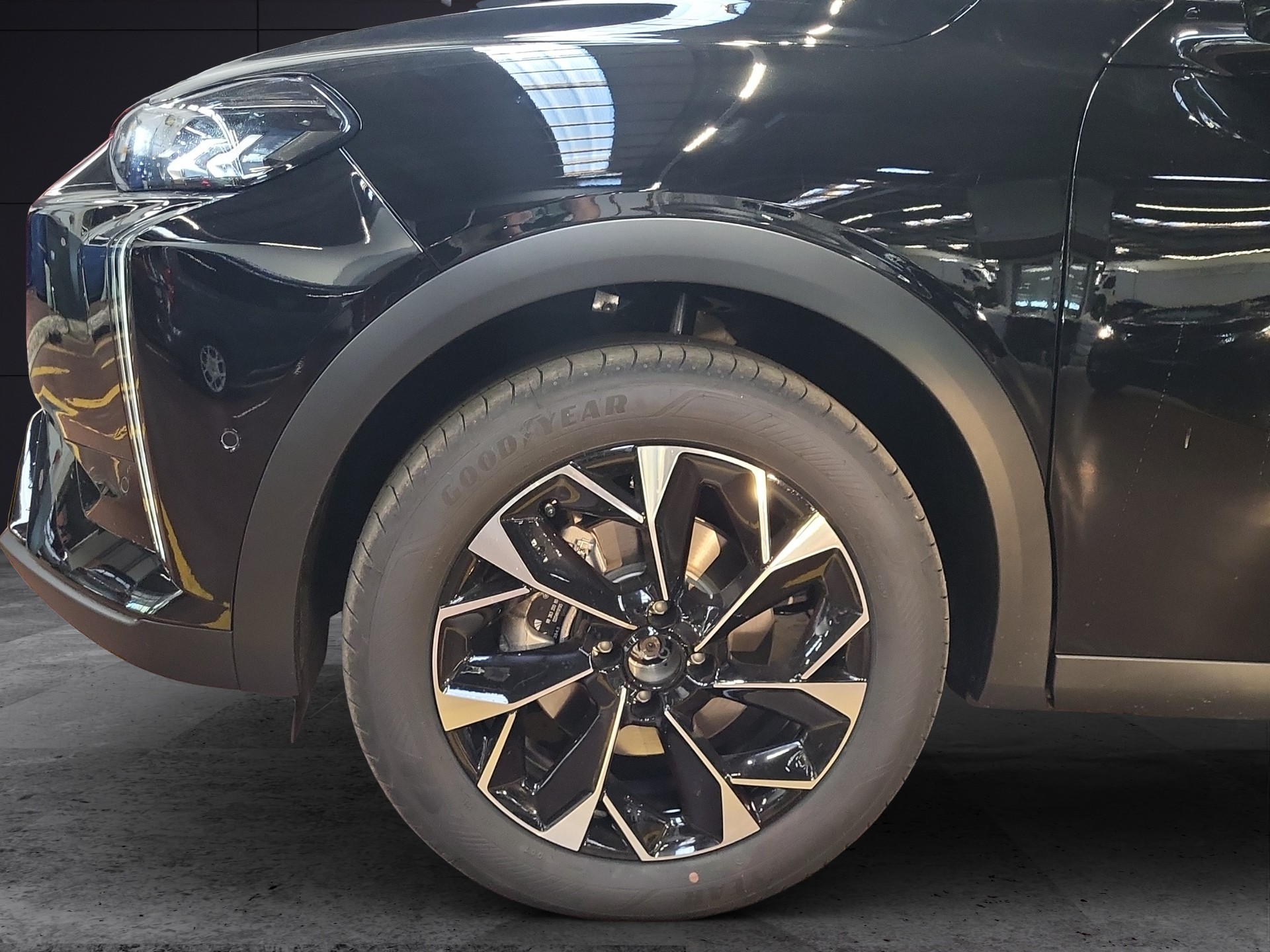 DS AUTOMOBILES DS3 1.2 MHEV Pallas-image-3