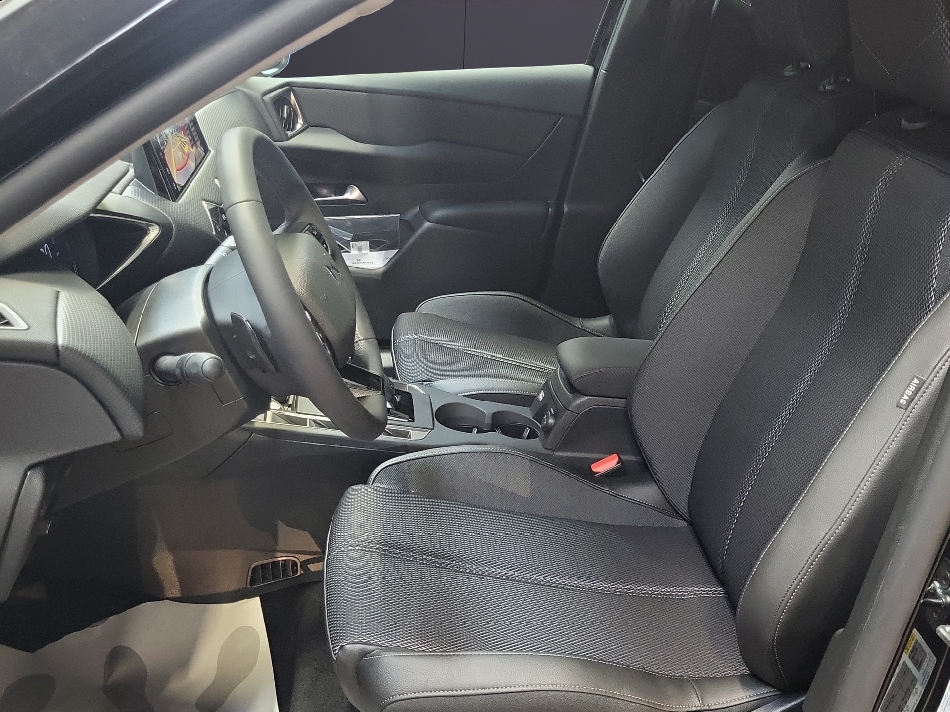 DS AUTOMOBILES DS3 1.2 MHEV Pallas-image-4