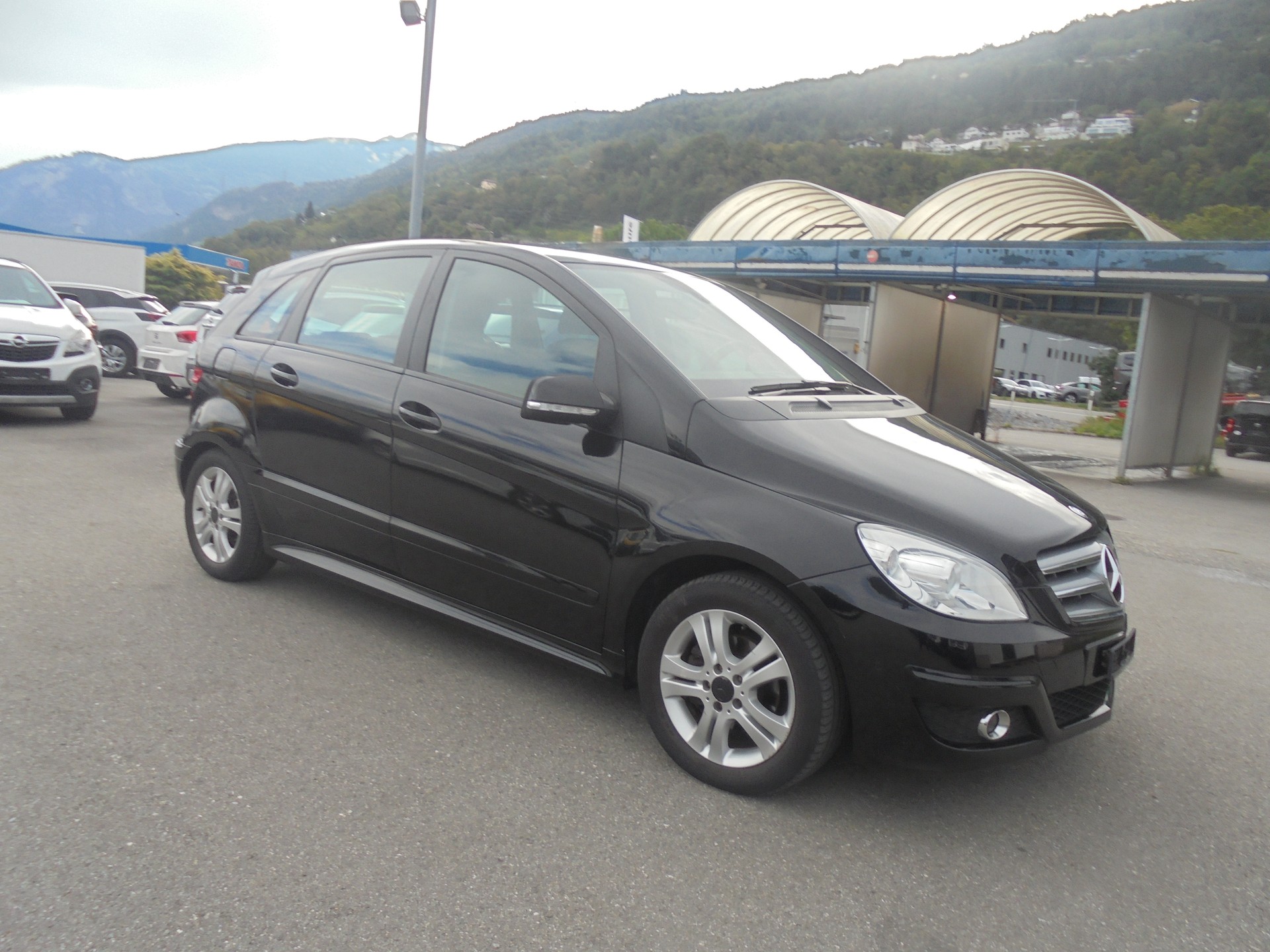 MERCEDES-BENZ B 180 My Star Autotronic-image-1
