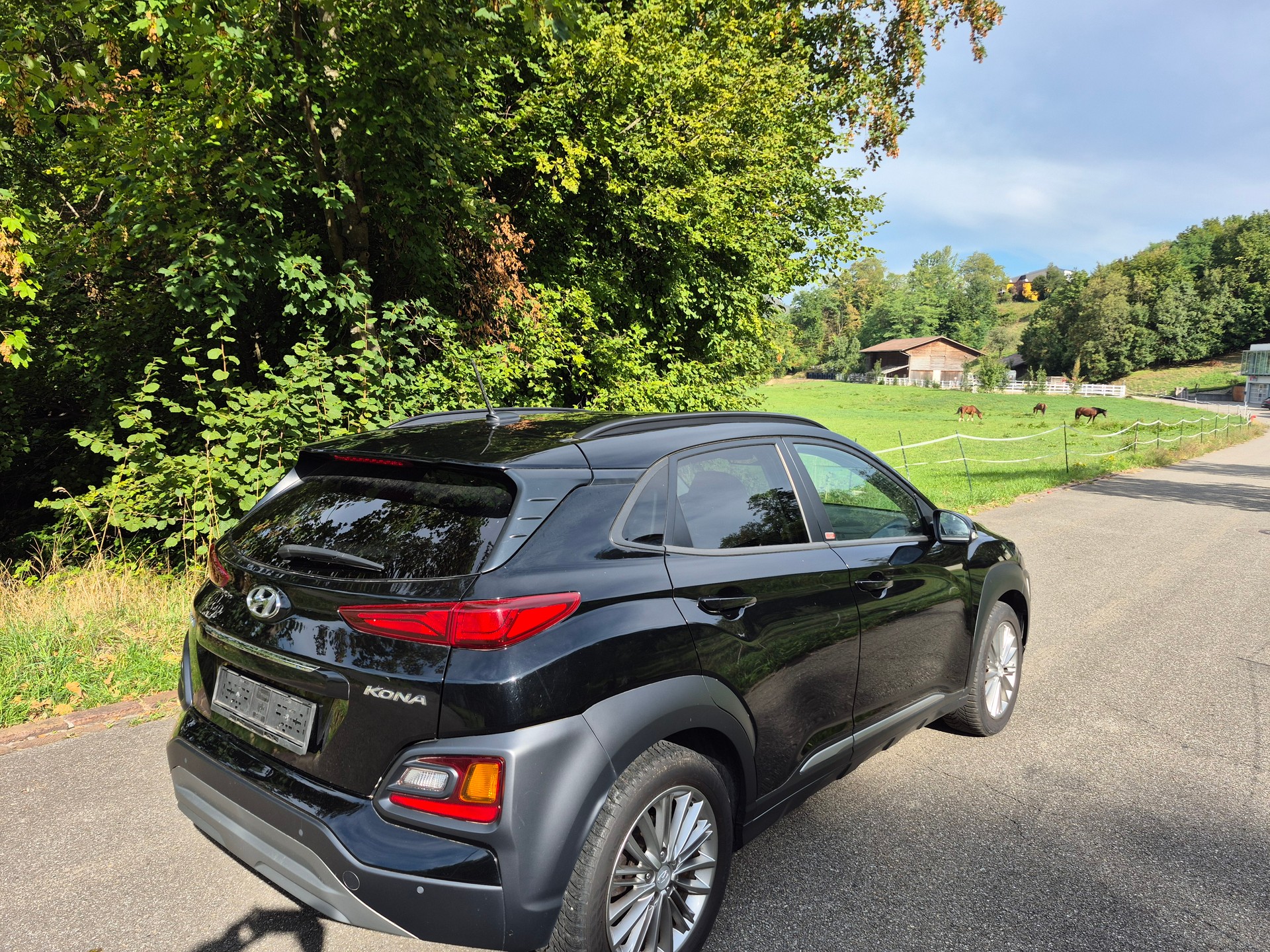 HYUNDAI Kona 1.0 T-GDi Launch Plus 2WD-image-1
