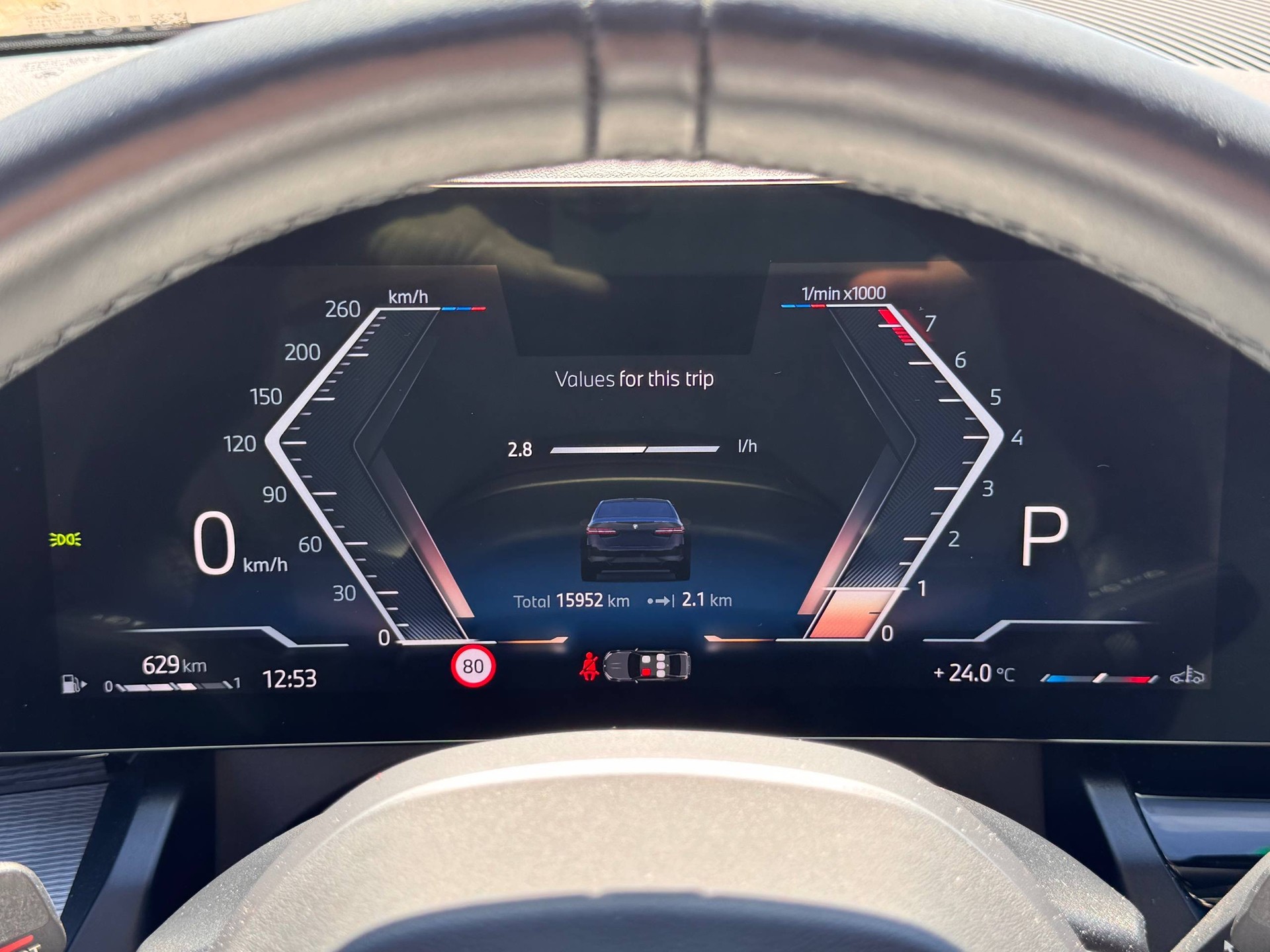 BMW 520i-image-4