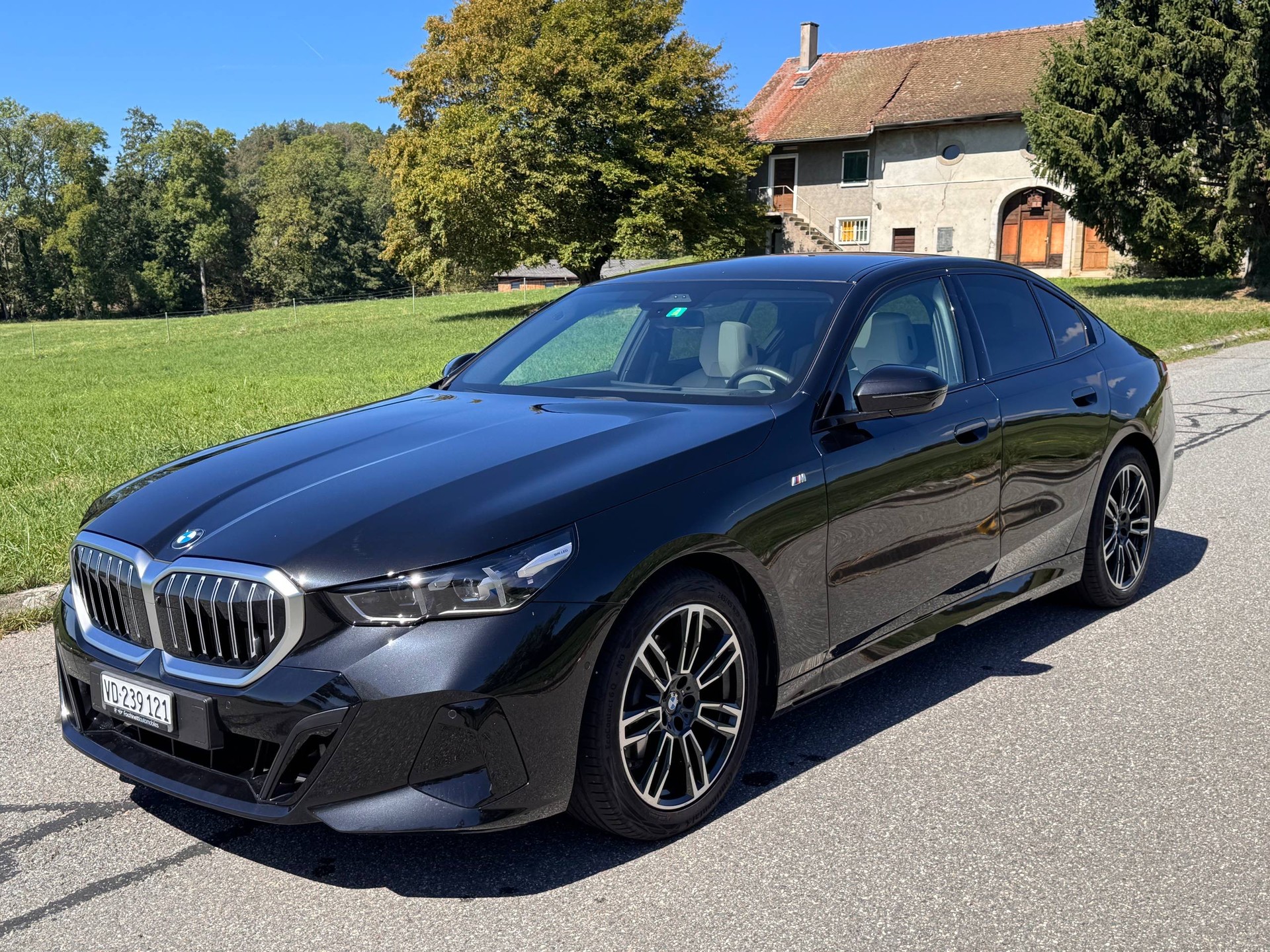 BMW 520i-image-0