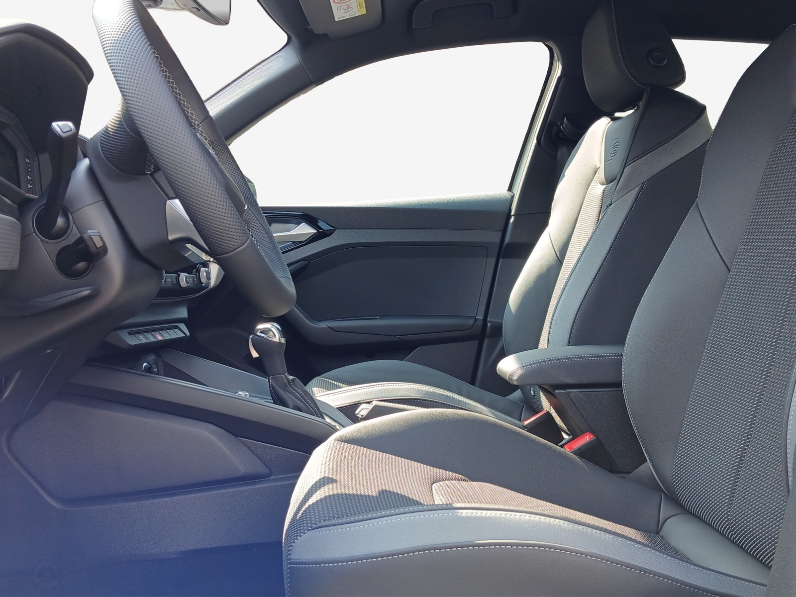 AUDI A1 Sportback 30 TFSI Attraction S-tronic-image-7