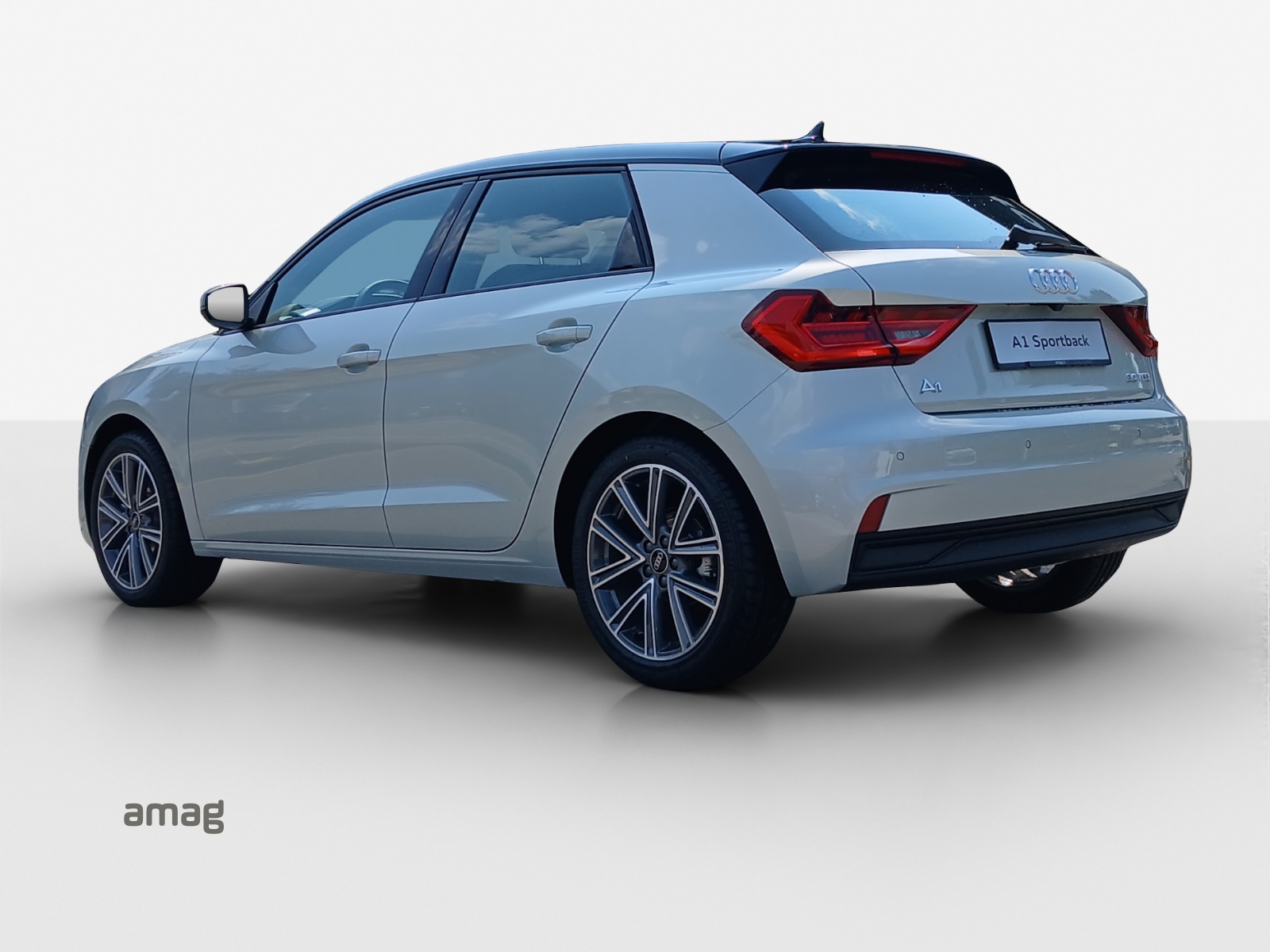 AUDI A1 Sportback 30 TFSI Attraction S-tronic-image-2