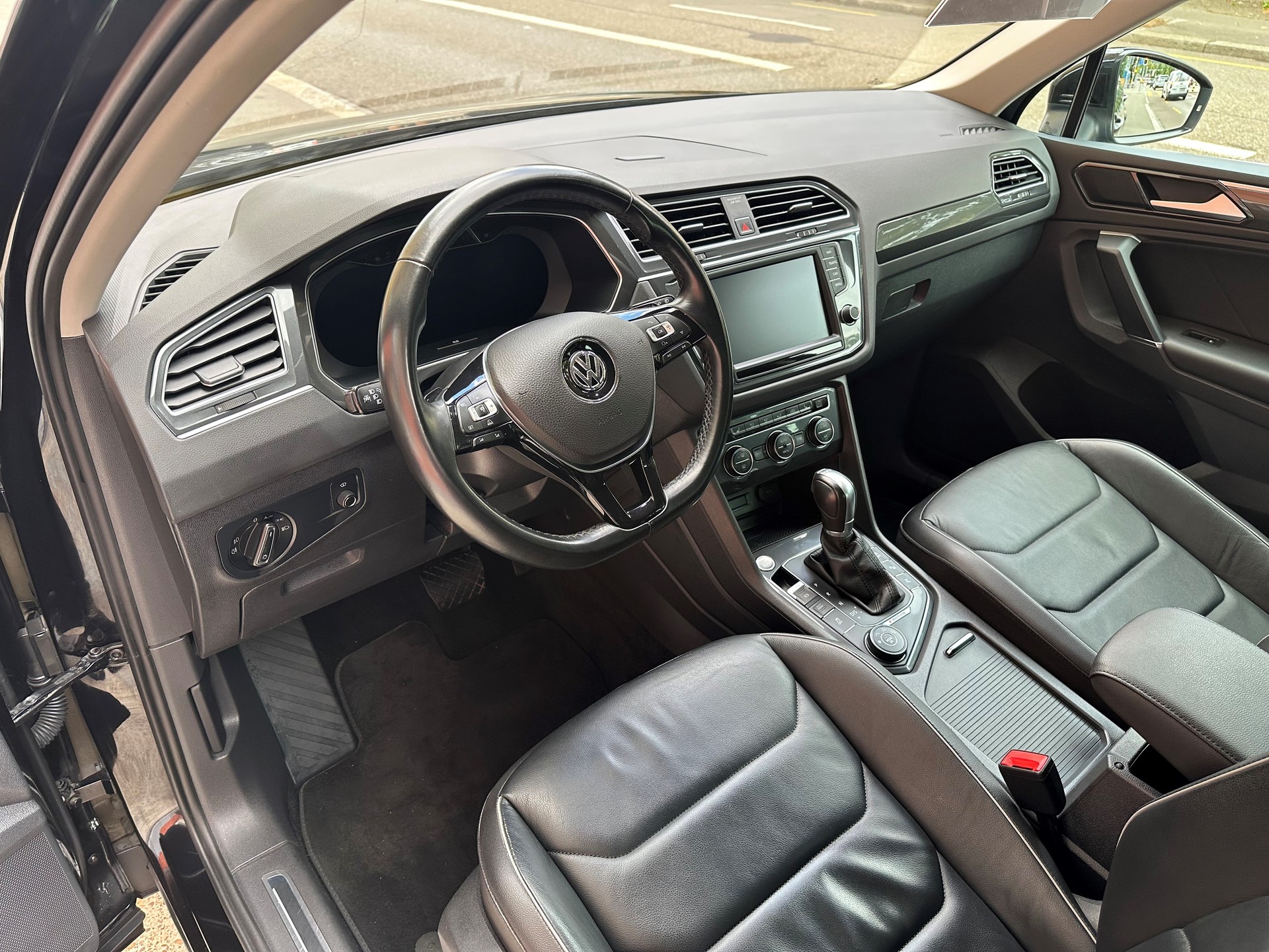 VW Tiguan 2.0TSI Highline 4Motion DSG-image-10