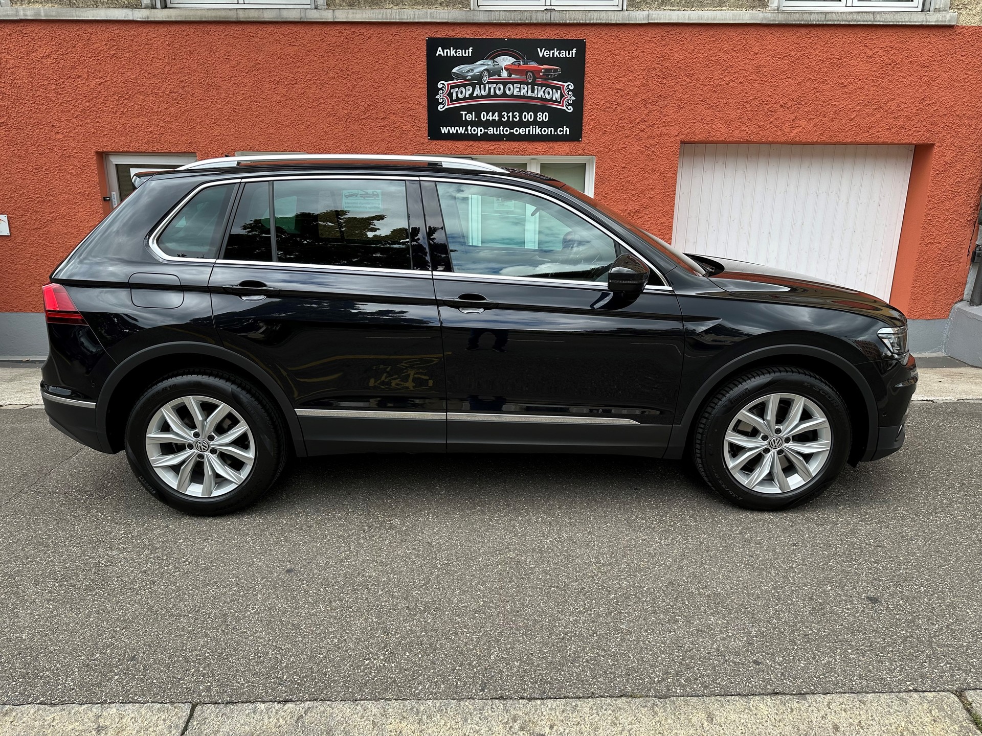 VW Tiguan 2.0TSI Highline 4Motion DSG-image-2