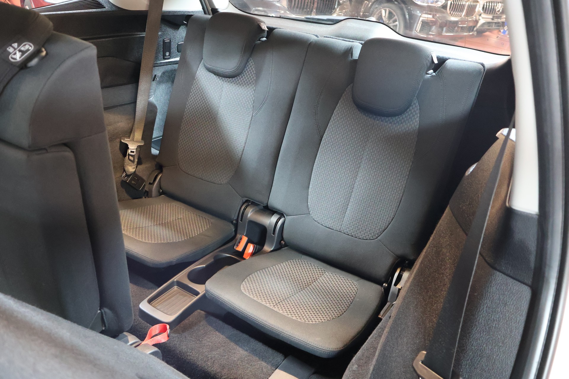 BMW 218d xDrive Gran Tourer Steptronic-image-17