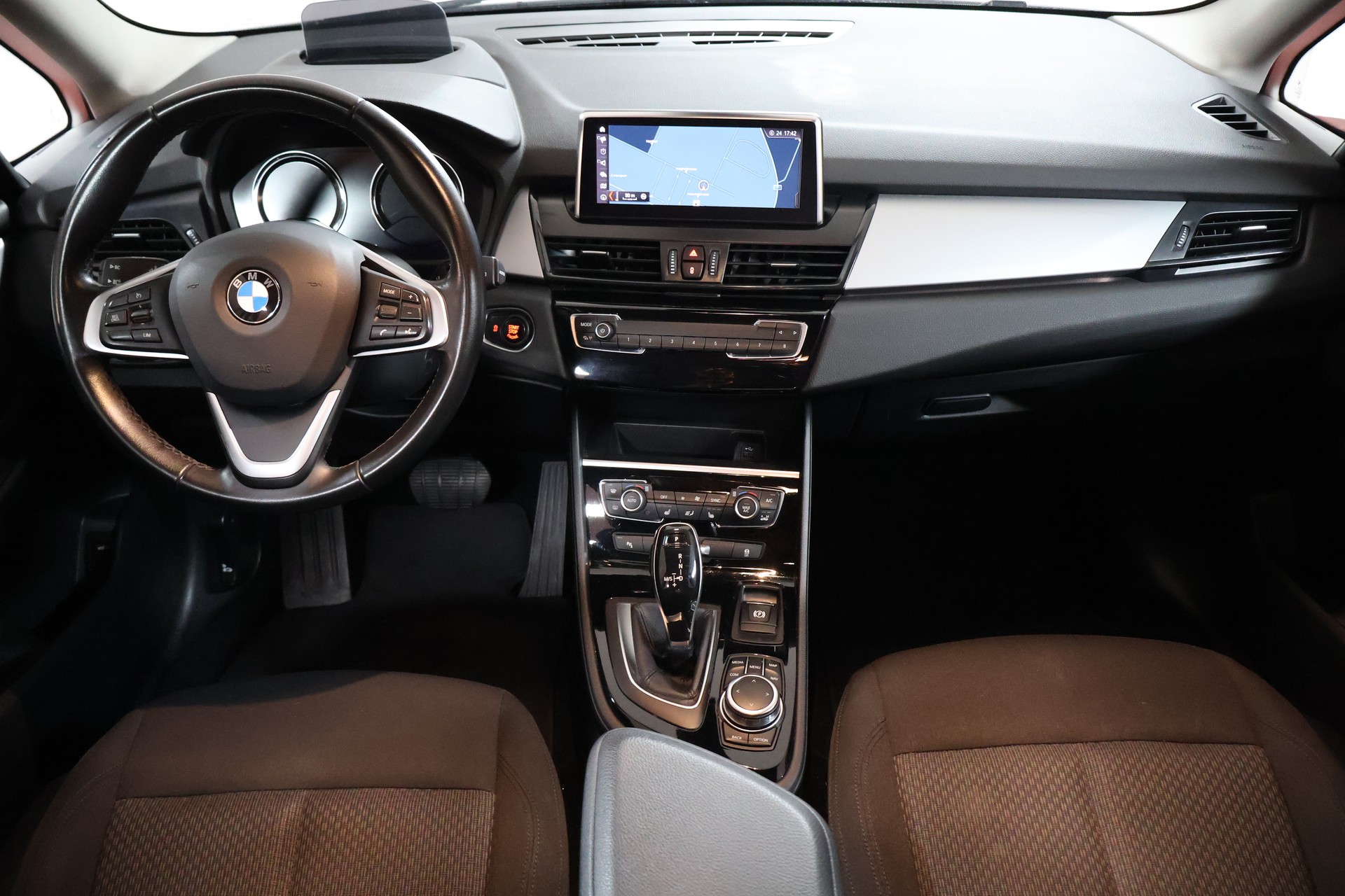 BMW 218d xDrive Gran Tourer Steptronic-image-11