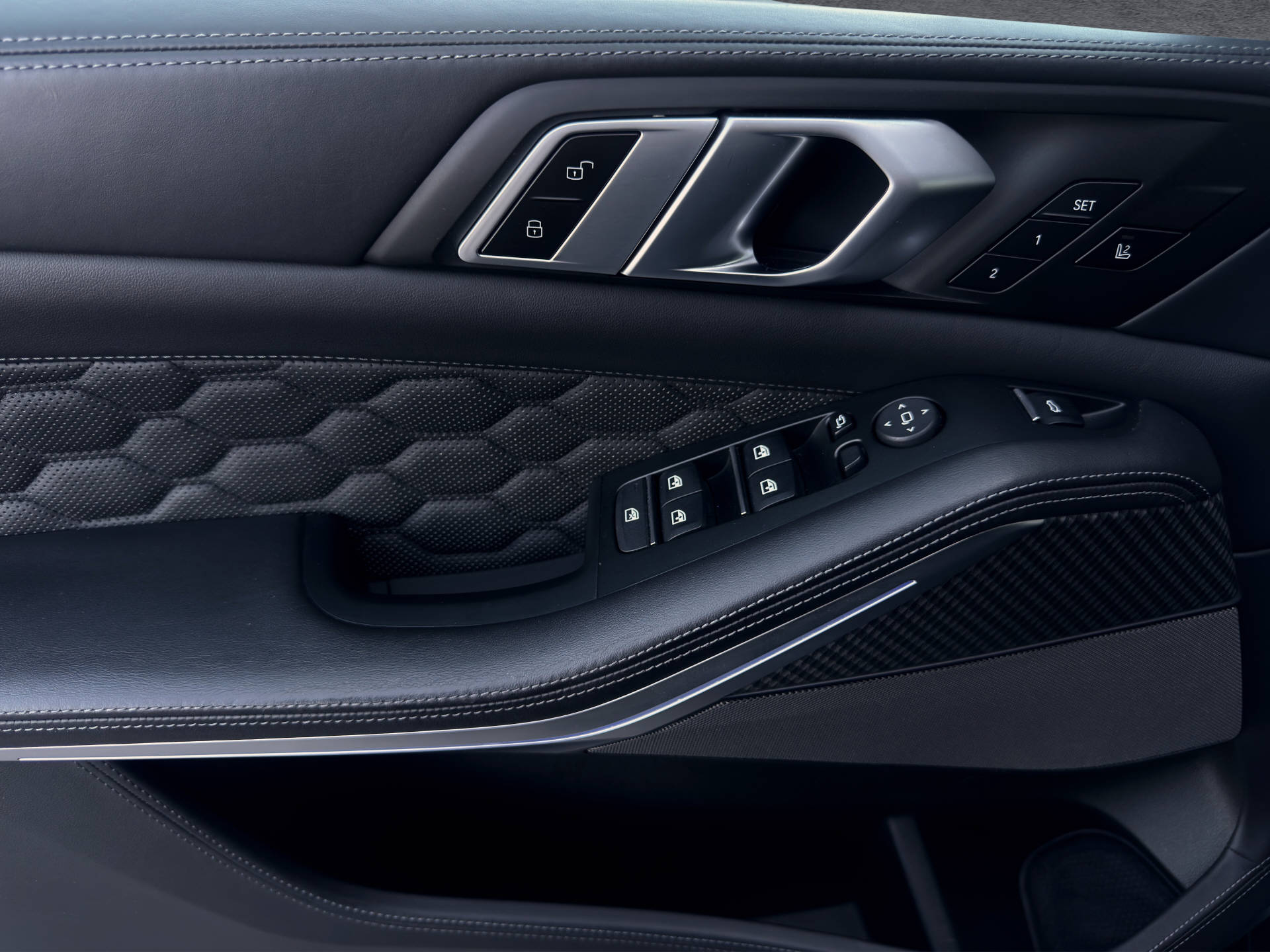 BMW X5 M Competition-image-12