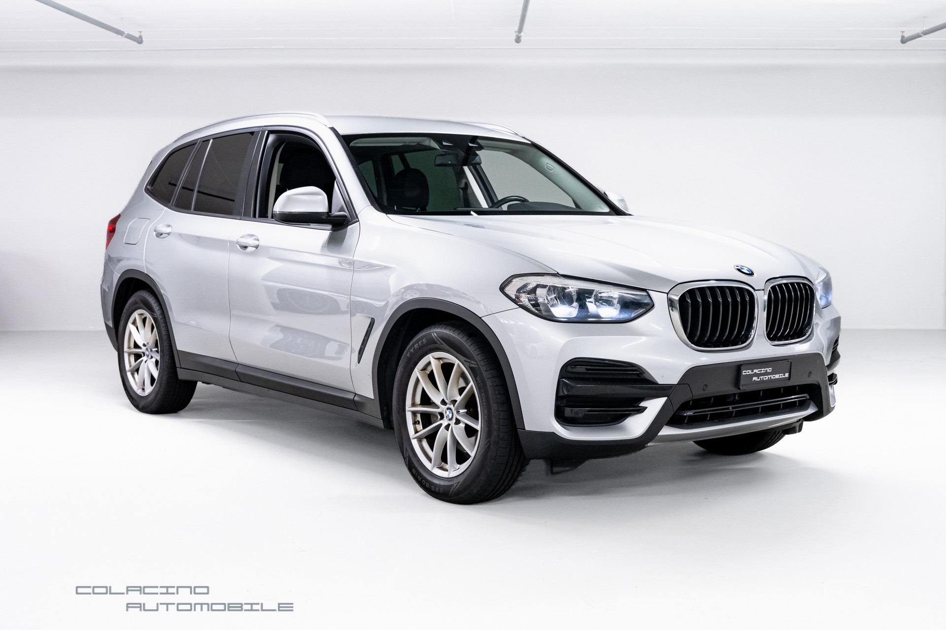 BMW X3 xDrive 20d Individual xLine Steptronic-image-2