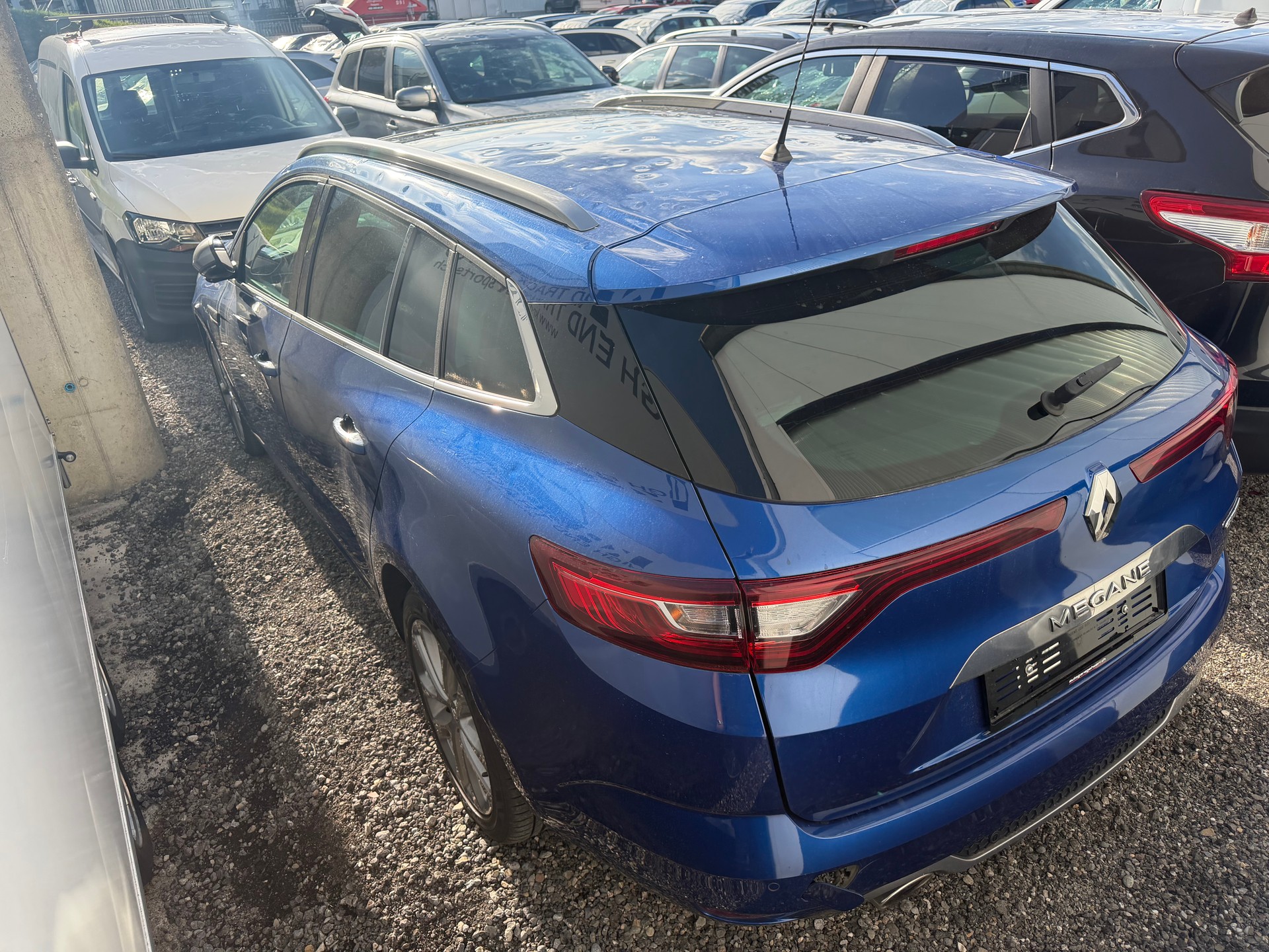 RENAULT Mégane Grandtour 1.7 dCi GT Line EDC-image-3