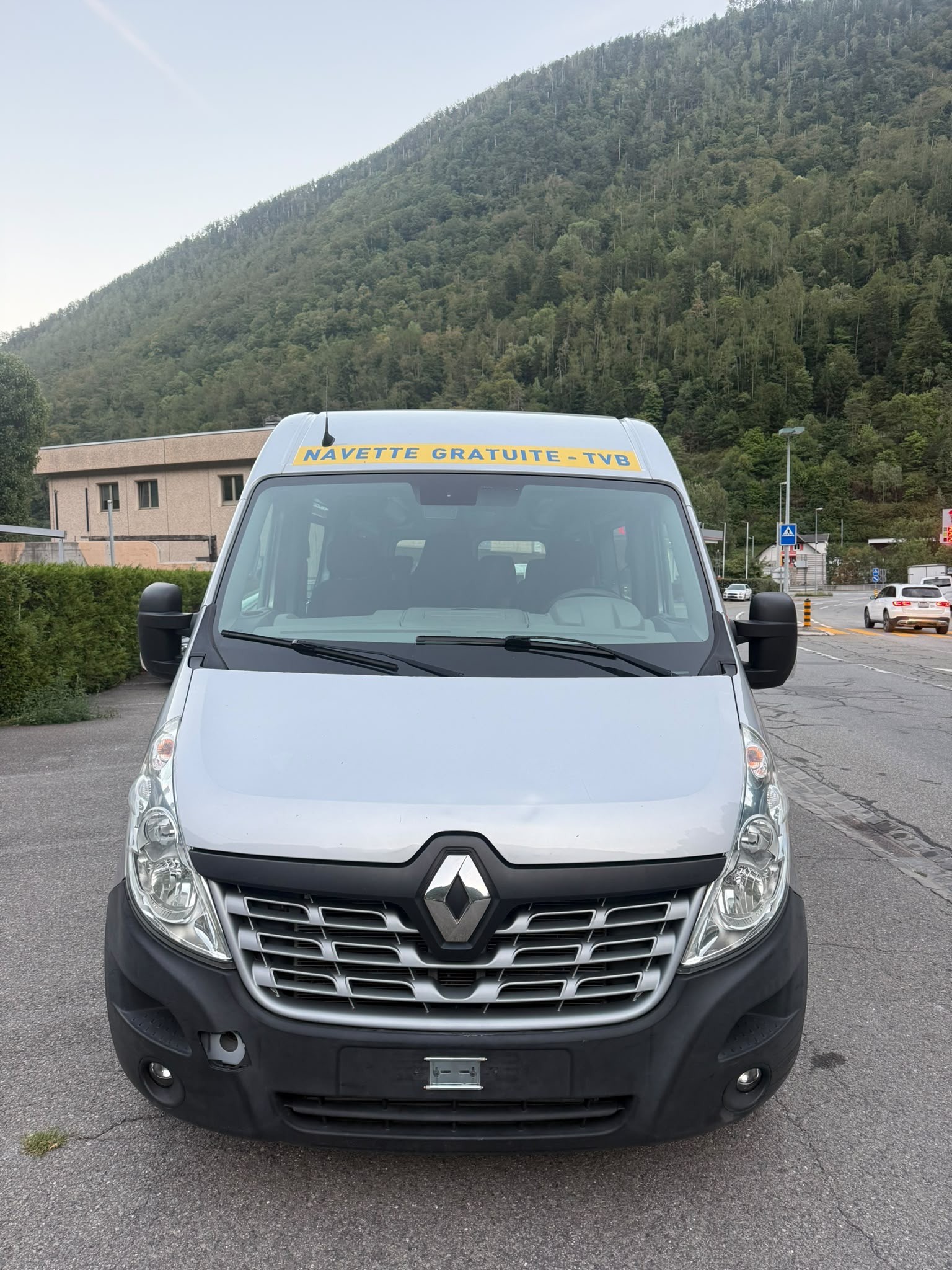 RENAULT Dci 150 17 Plätze-image-1