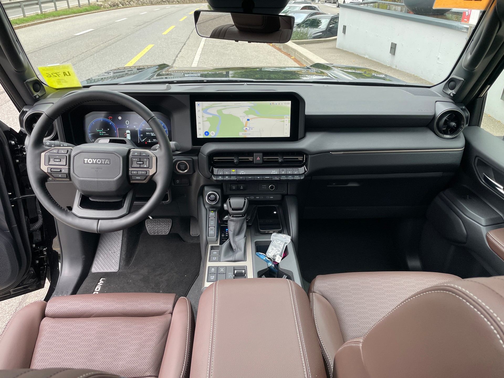 TOYOTA Land Cruiser 2.8TD 48V Invincible-image-22