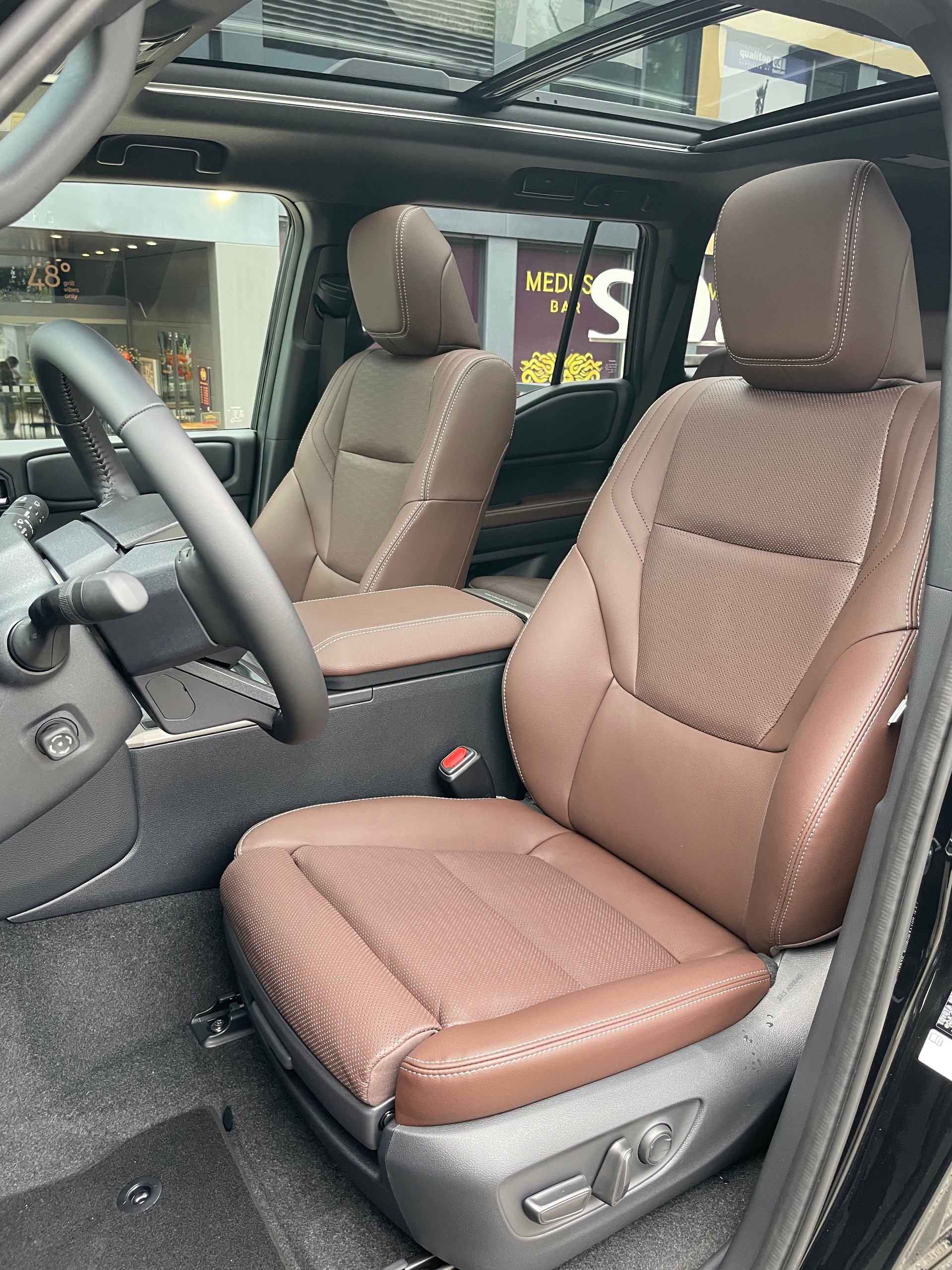 TOYOTA Land Cruiser 2.8TD 48V Invincible-image-17