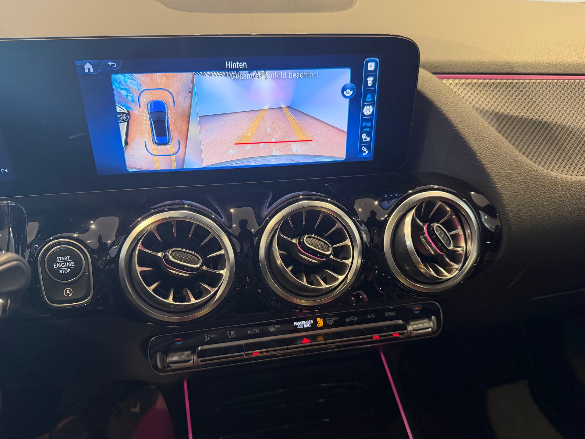 MERCEDES-BENZ GLA 35 AMG 4matic-image-16