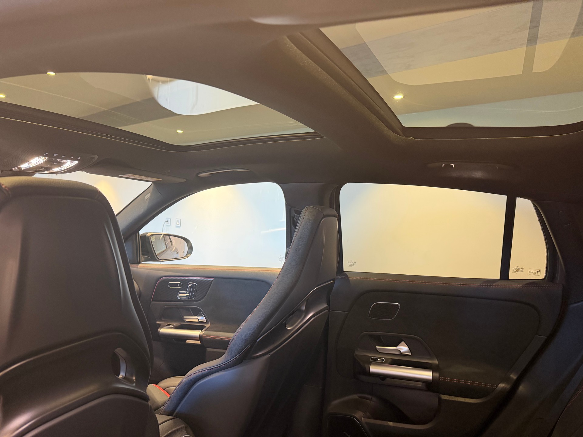 MERCEDES-BENZ GLA 35 AMG 4matic-image-15