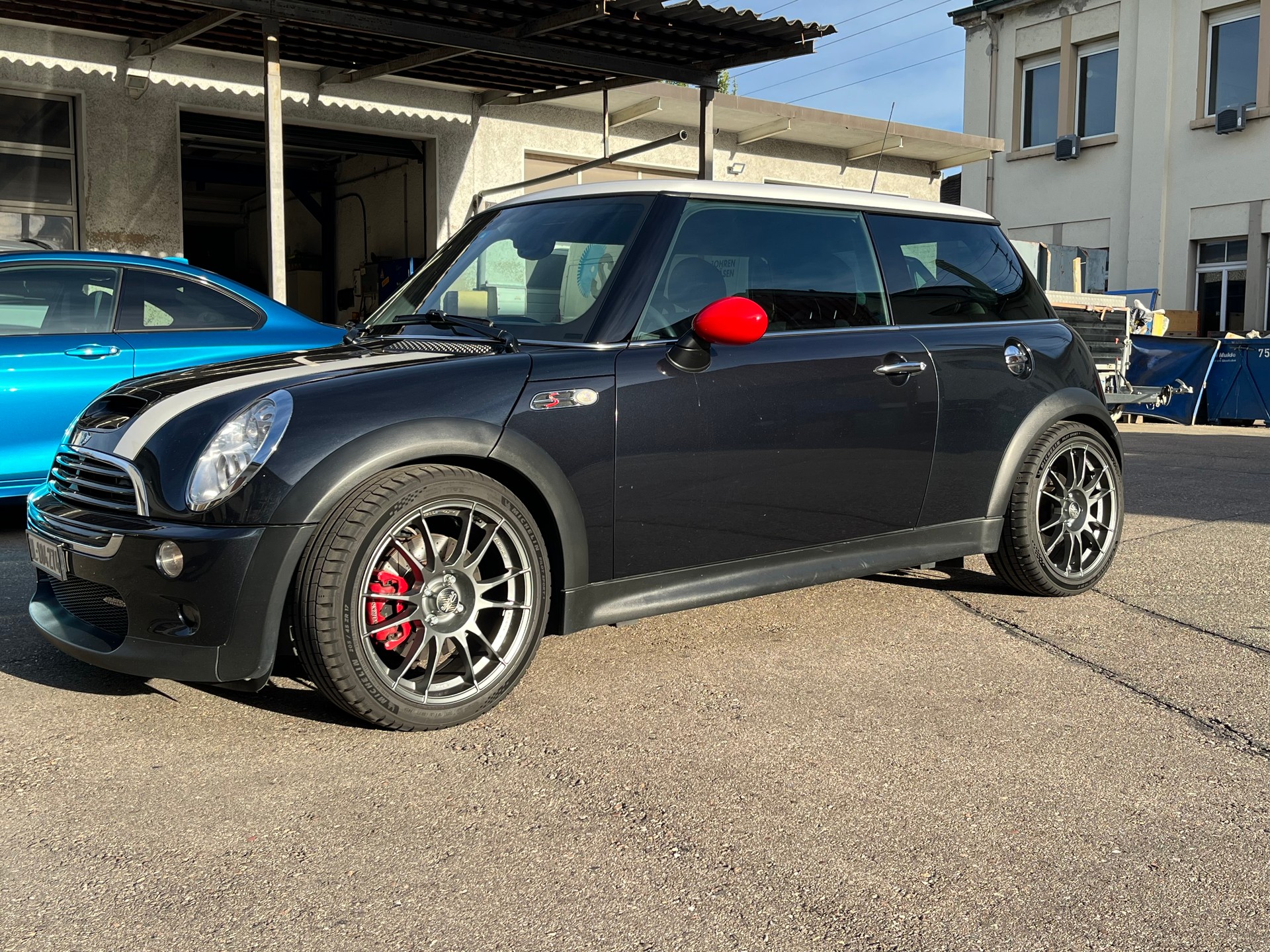 MINI 1.6i Cooper S JCW-image-13