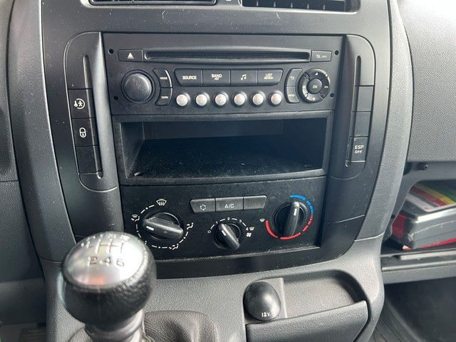 CITROEN Jumpy 2.0 HDi L2H1 Attraction-image-9