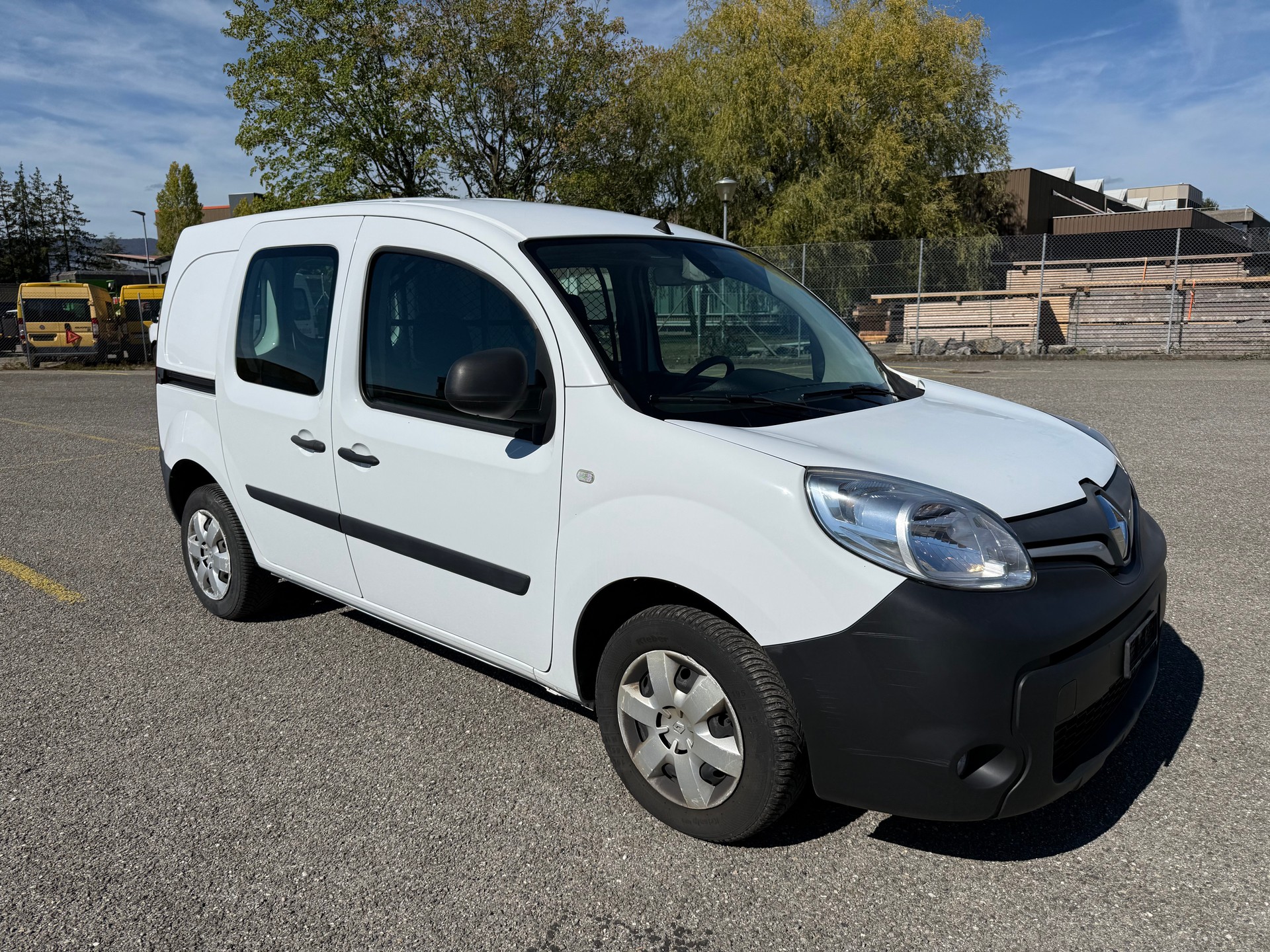 RENAULT Kangoo Medium TCe 115 Business A-image-1