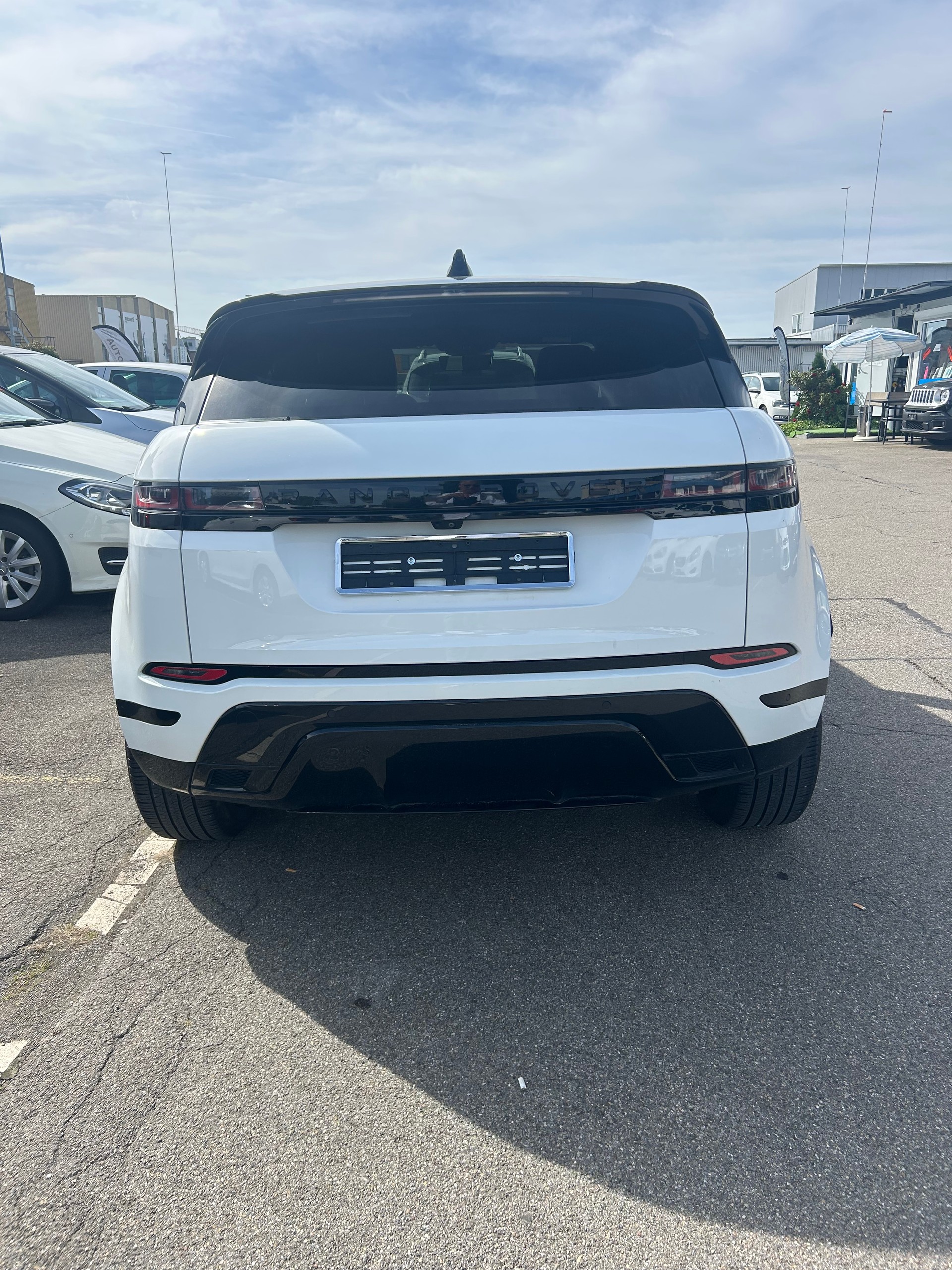 LAND ROVER Range Rover Evoque R-Dynamic P 200 AT9-image-15