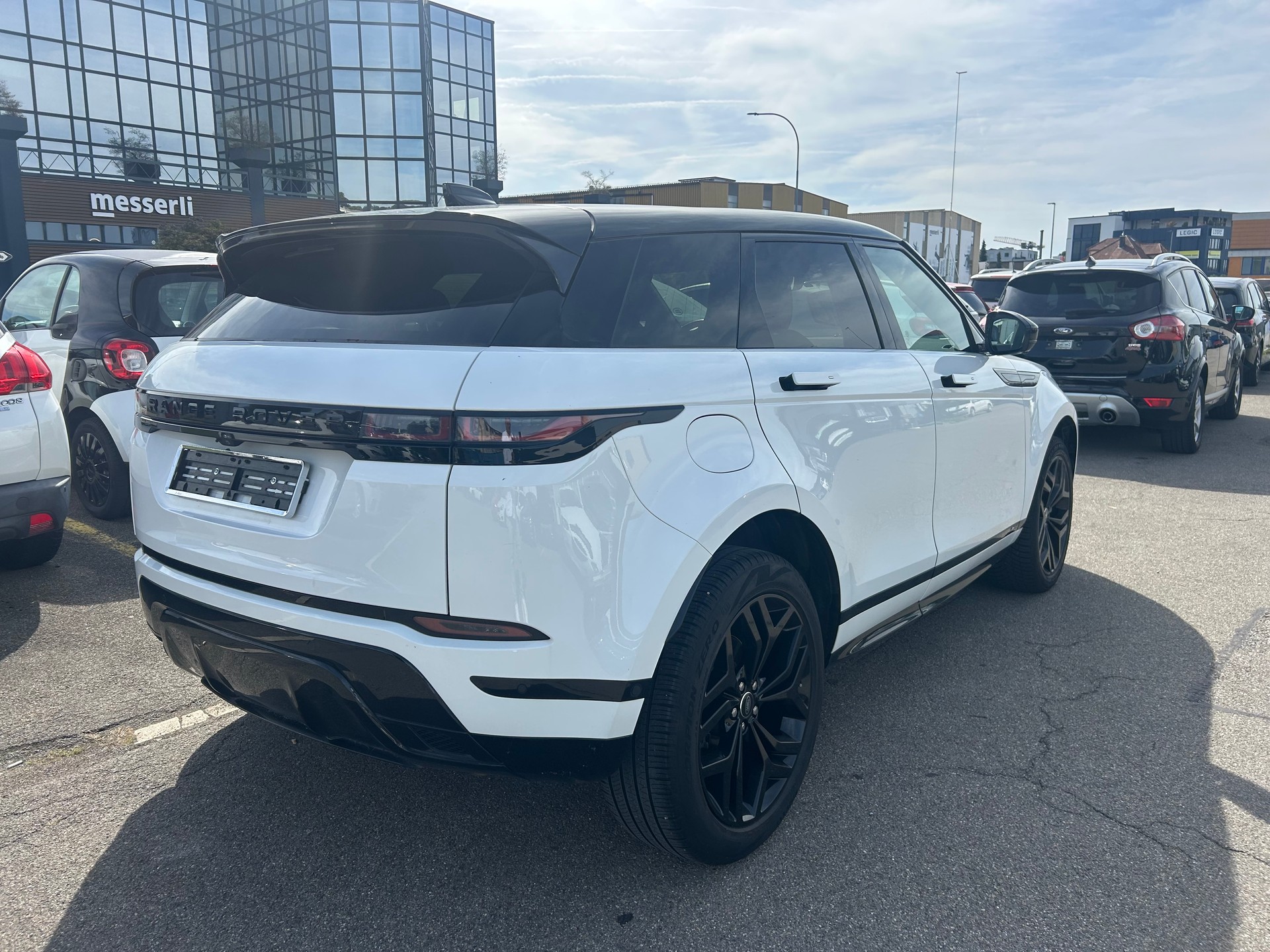 LAND ROVER Range Rover Evoque R-Dynamic P 200 AT9-image-14